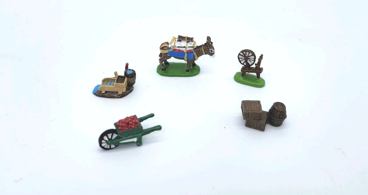 The Liberty Falls Hand Painted Solid Pewter Miniature Accessory Set AH121