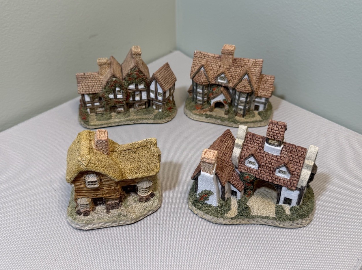 David Winter Cottages Lot of 4 – Shirehall, Schoolhouse, Apothecary, Vlg Shop