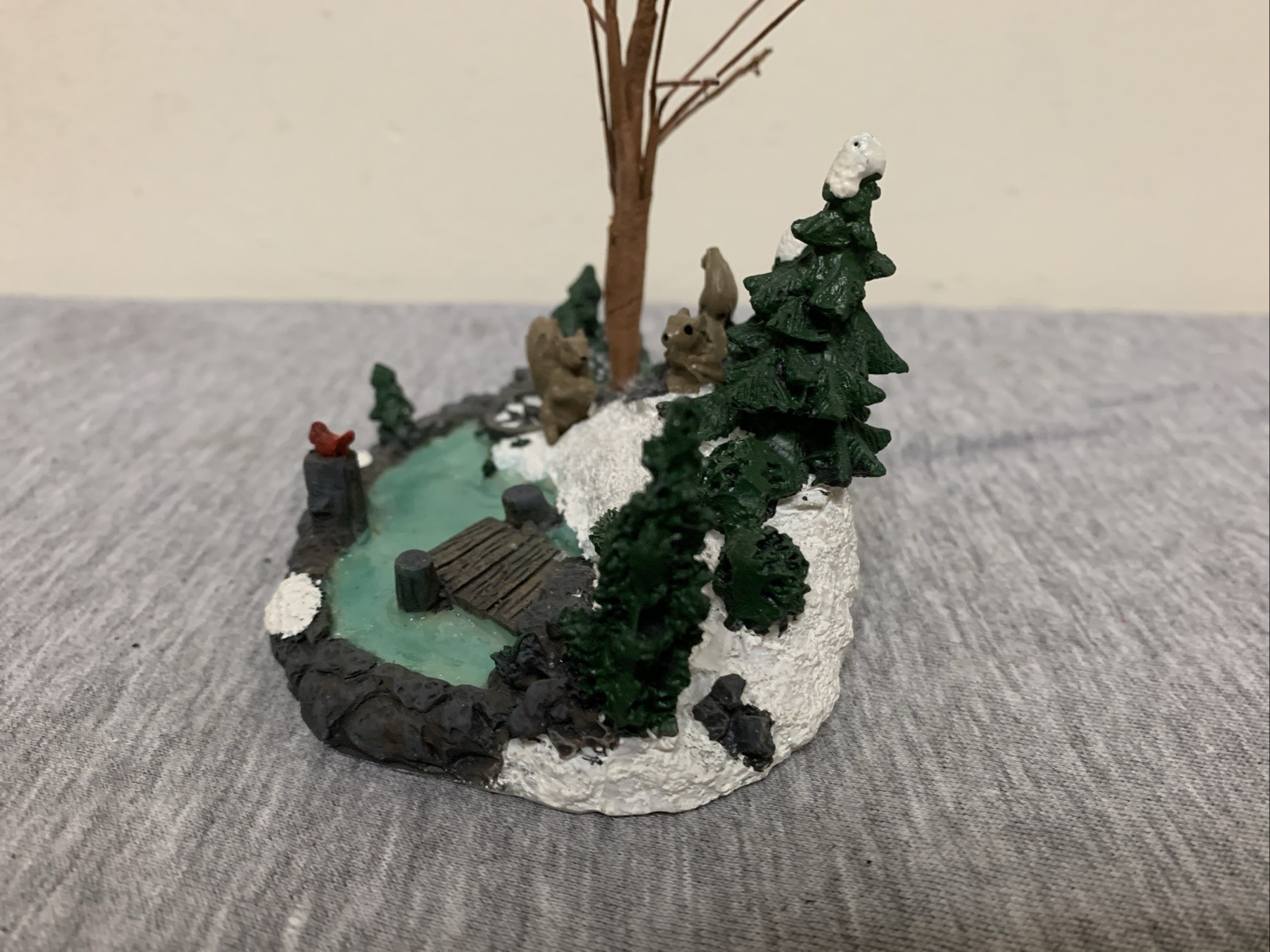 Vintage 2007 Holiday Inspirations Town Series Pond Figure