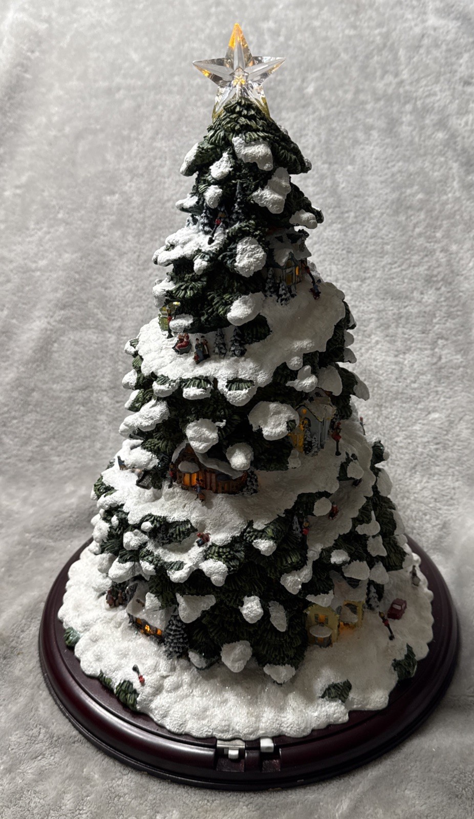 Thomas Kinkade “Village Christmas” Illuminated Tree Works With Batteries