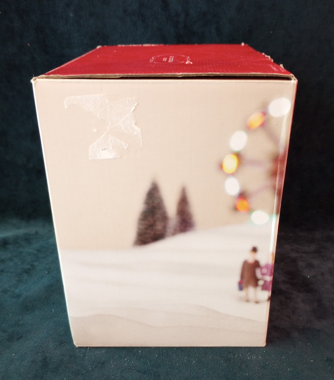 St Nicholas Square Popcorn Wagon w/ Light Moving Popping Corn Christmas Village