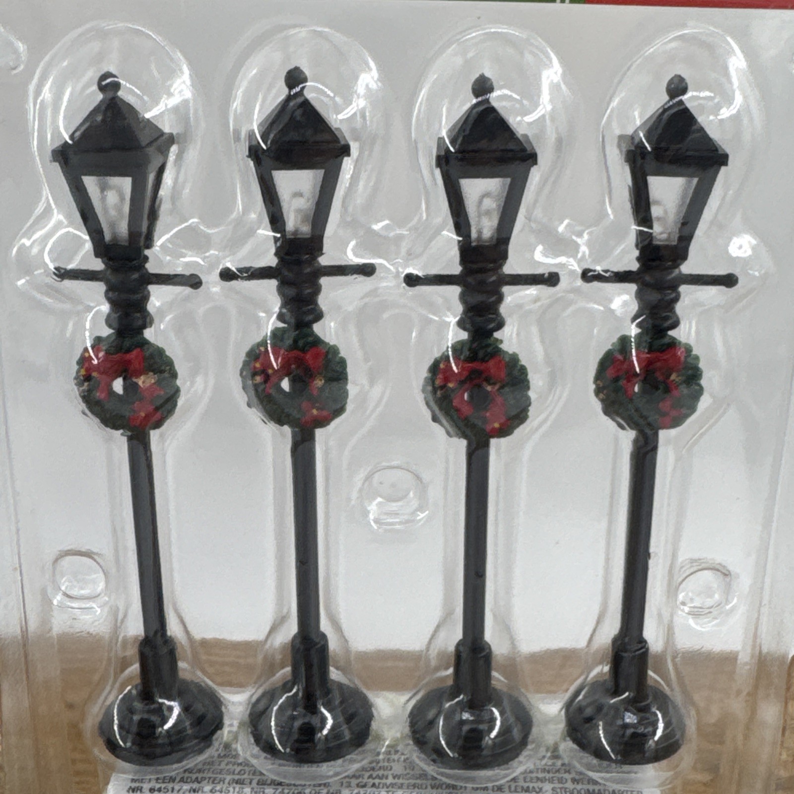 Lemax Village Gas Lantern Street Lamp Set 4 Christmas Village Accessory 2006 NEW
