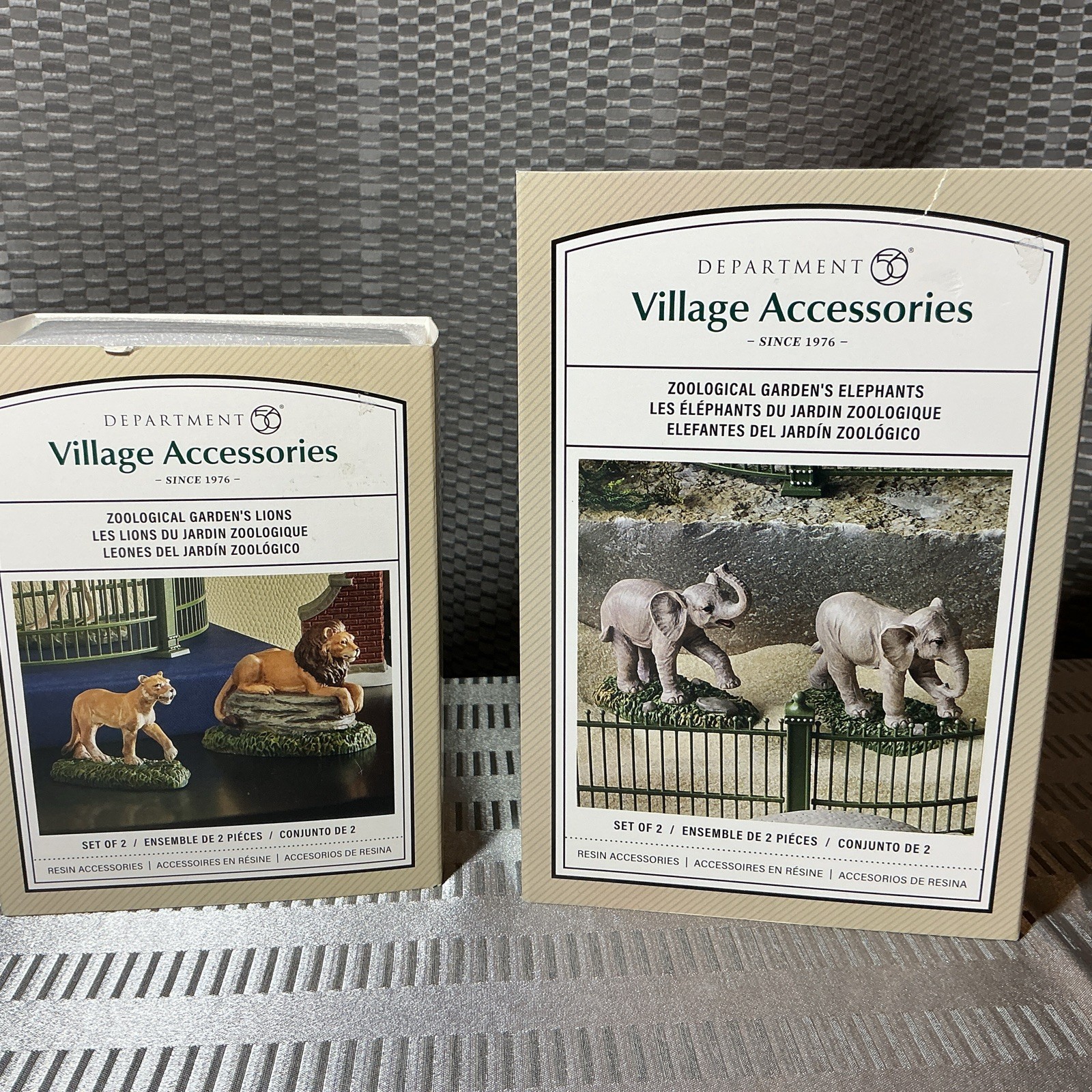 Department 56 Christmas Village Accessories Zoological Gardens LIONS & ELEPHANTS