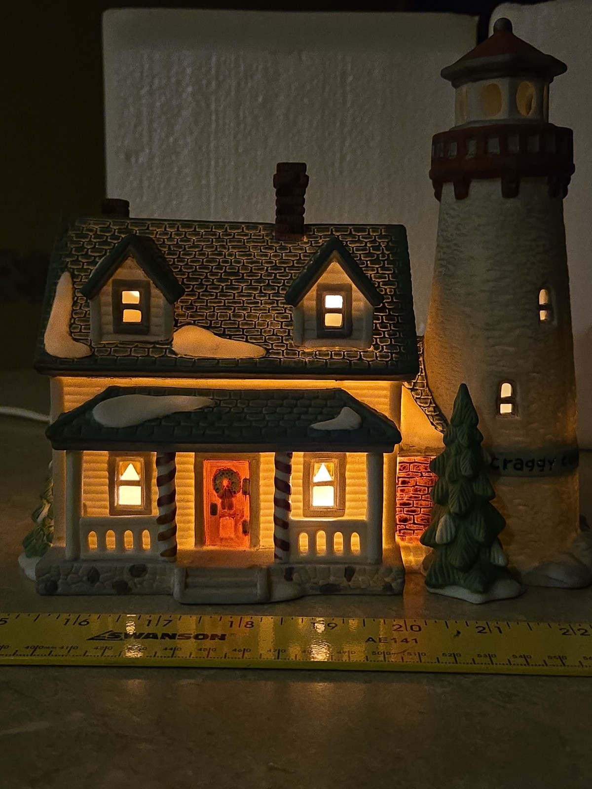 Dept. 56 New England Village Series “Craggy Cove Lighthouse” Excellent Boxed