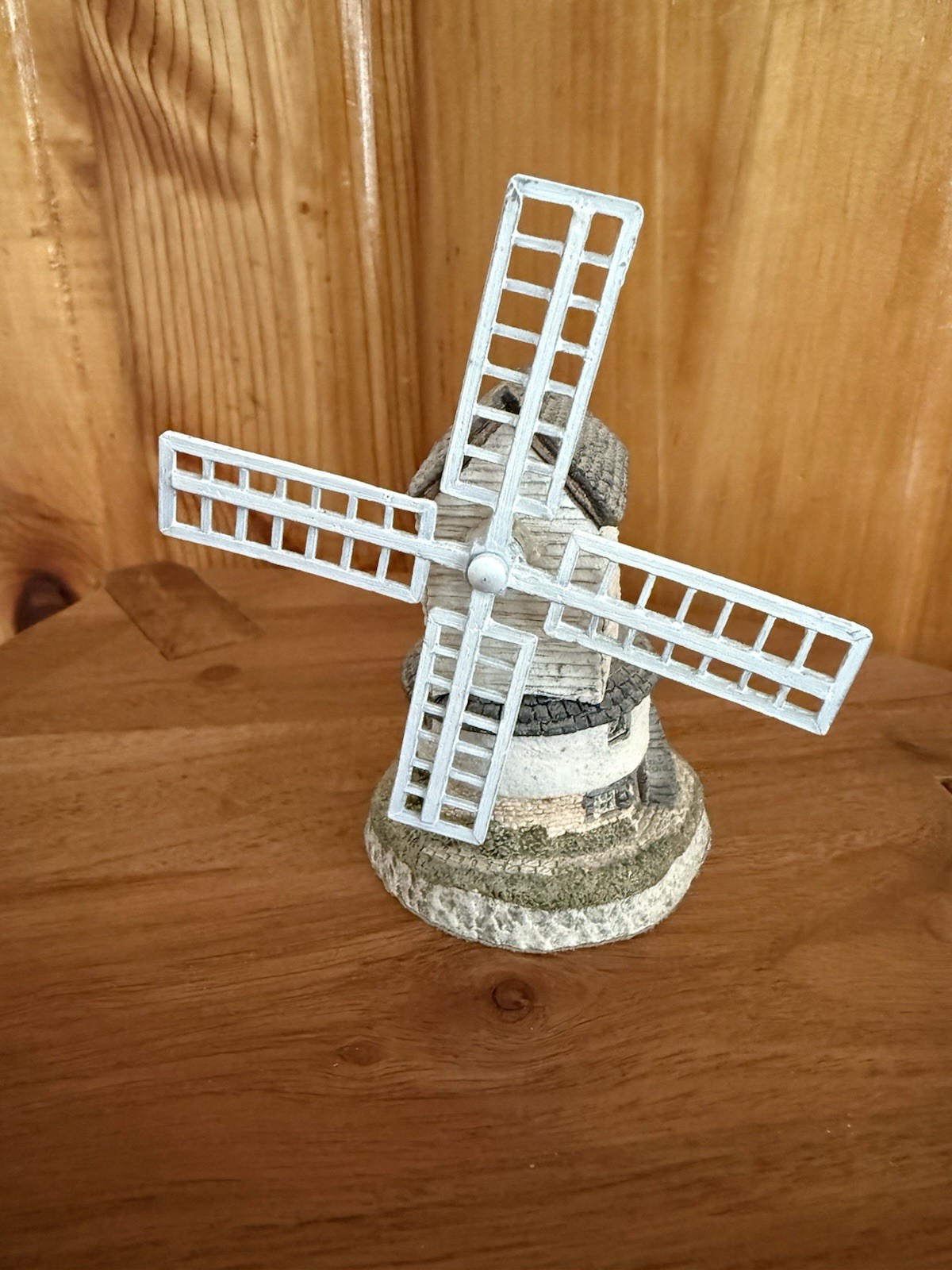 David Winter Cottages Windmill 1985. Made In Britain Includes COA!