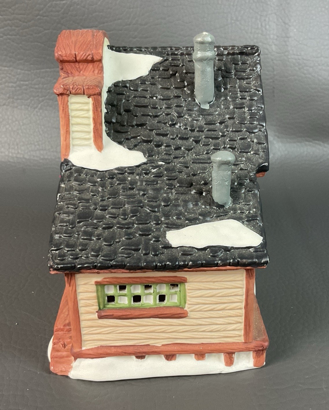 Christmas Valley Village Building SILVER BUCKLE (Boots, Hats, Saddles) With Box