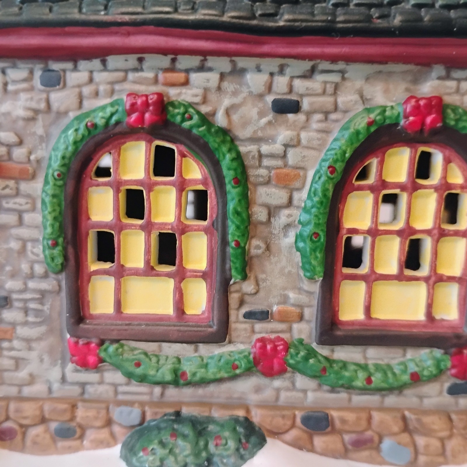 RARE St. Nicholas Square “Grandma’s House” 2003 Village Collection series w/box