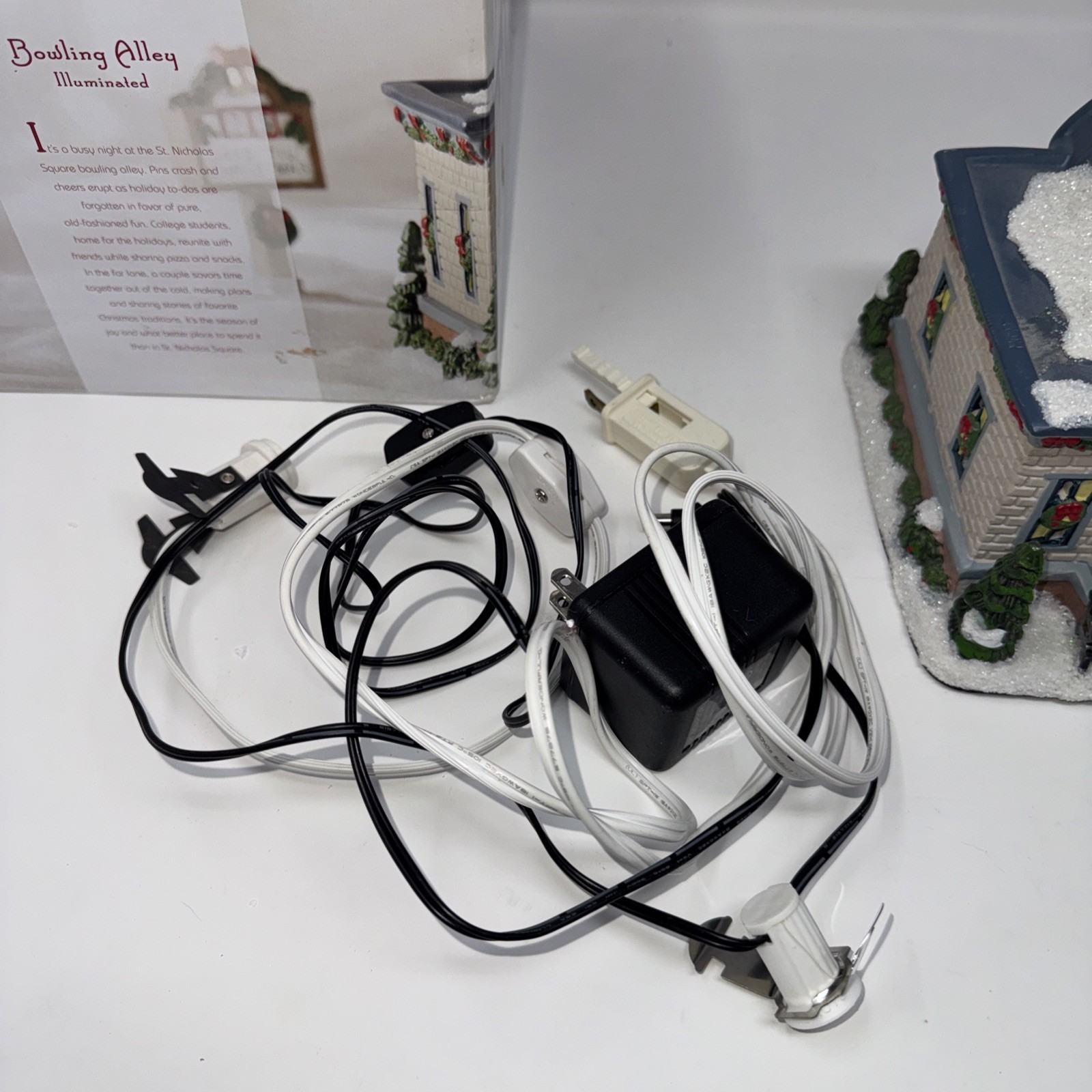 St Nicholas Square Village Bowling Alley 2014 Retired Christmas Village Untested