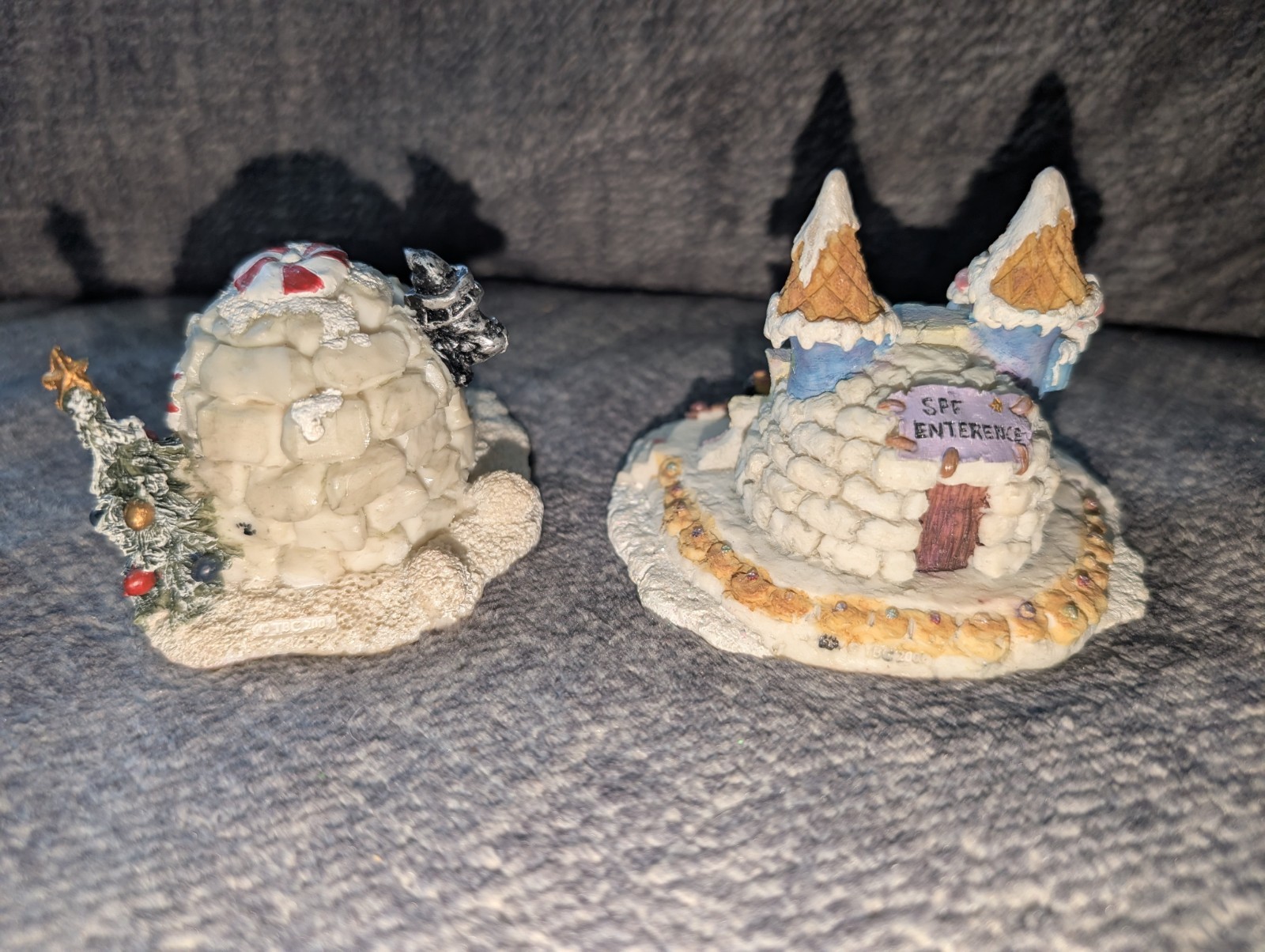 BOYDS TOWN KRINGLE’S VILLAGE Sugar Plum Pavilion & Arctic Igloo! Read!