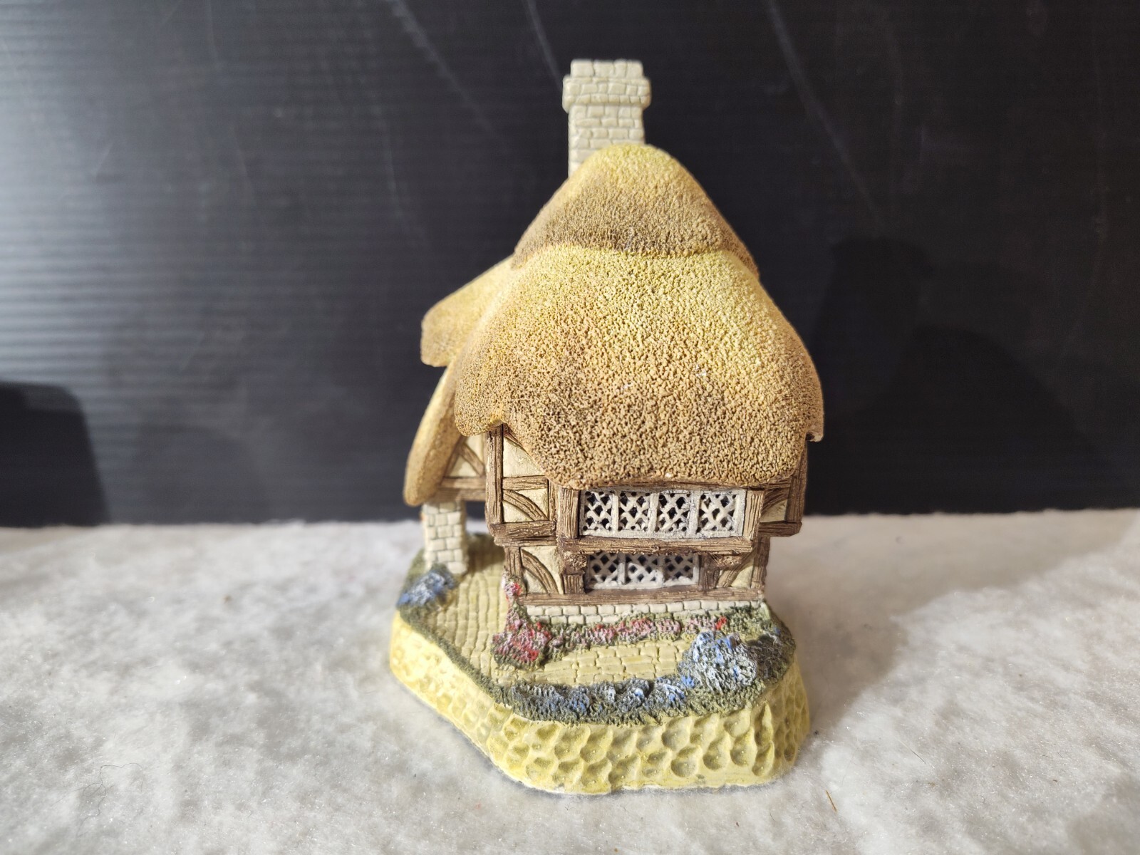 David Winter Pudding Cottage – British Traditions 1989 Medieval Village Unboxed
