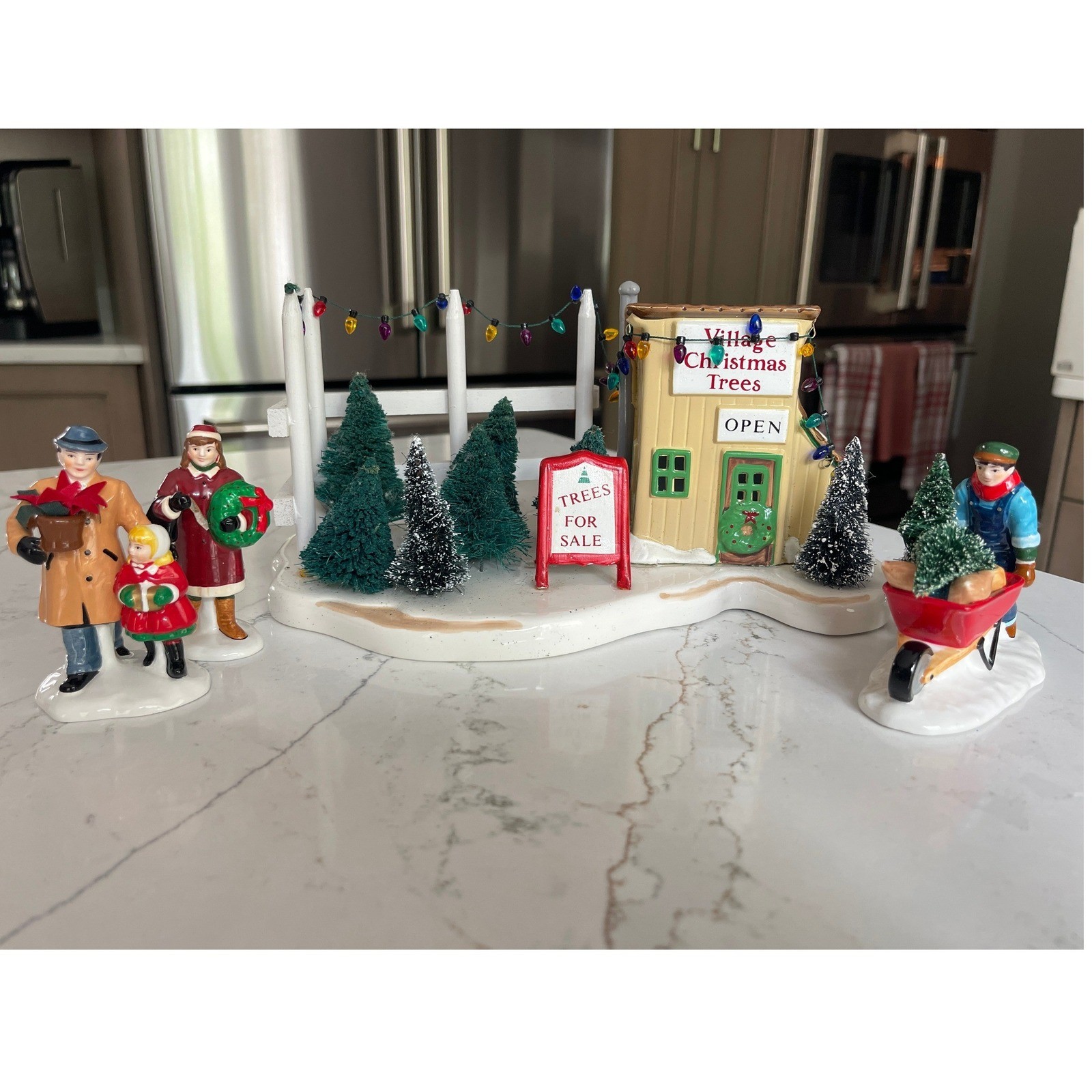 Department 56 Snow Village TREE LOT ACCESSORY and VISIT TO THE FLORIST Lot