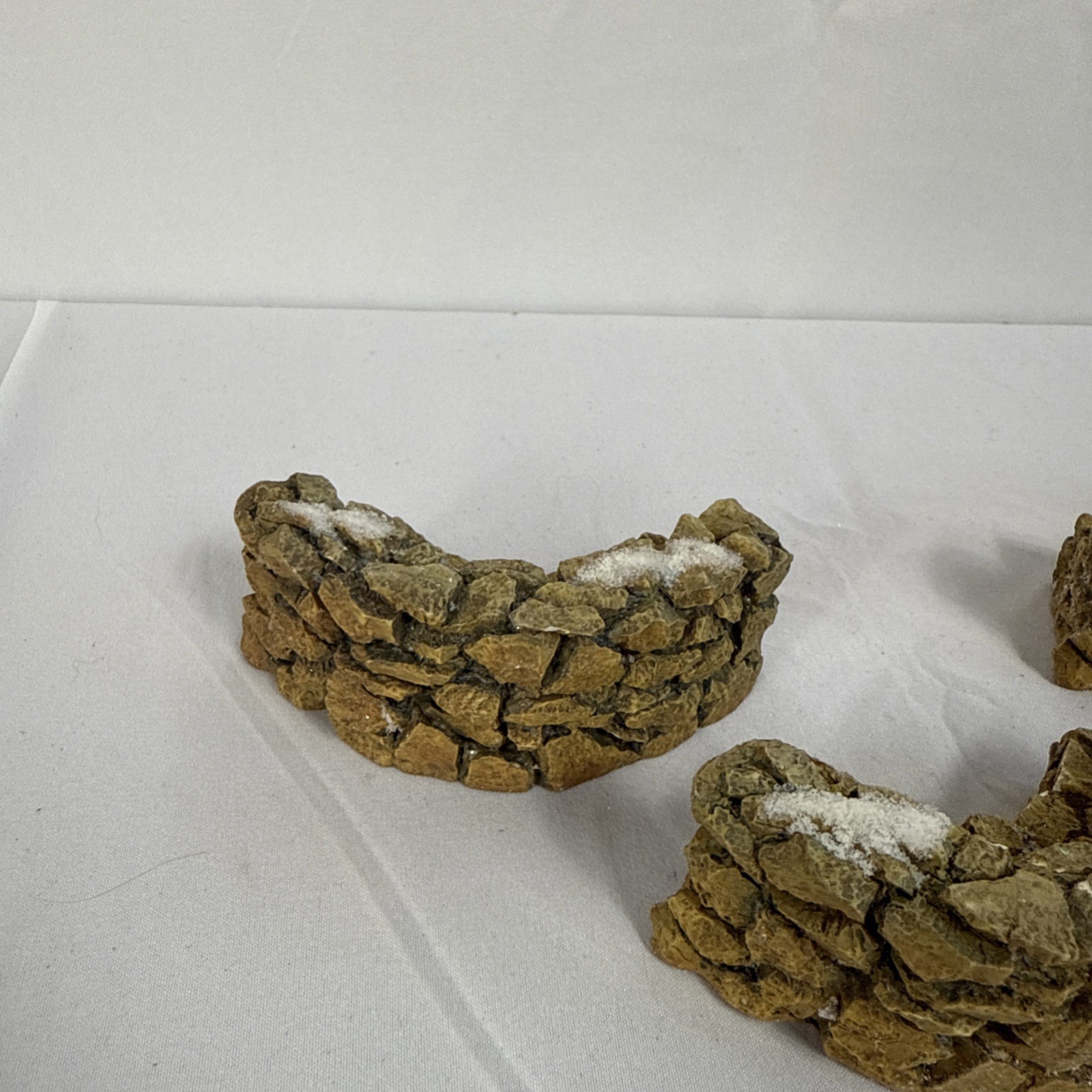 Dept 56 Village Accessories Stone Curved Wall or Bench #52650 1.5 – Set of 3