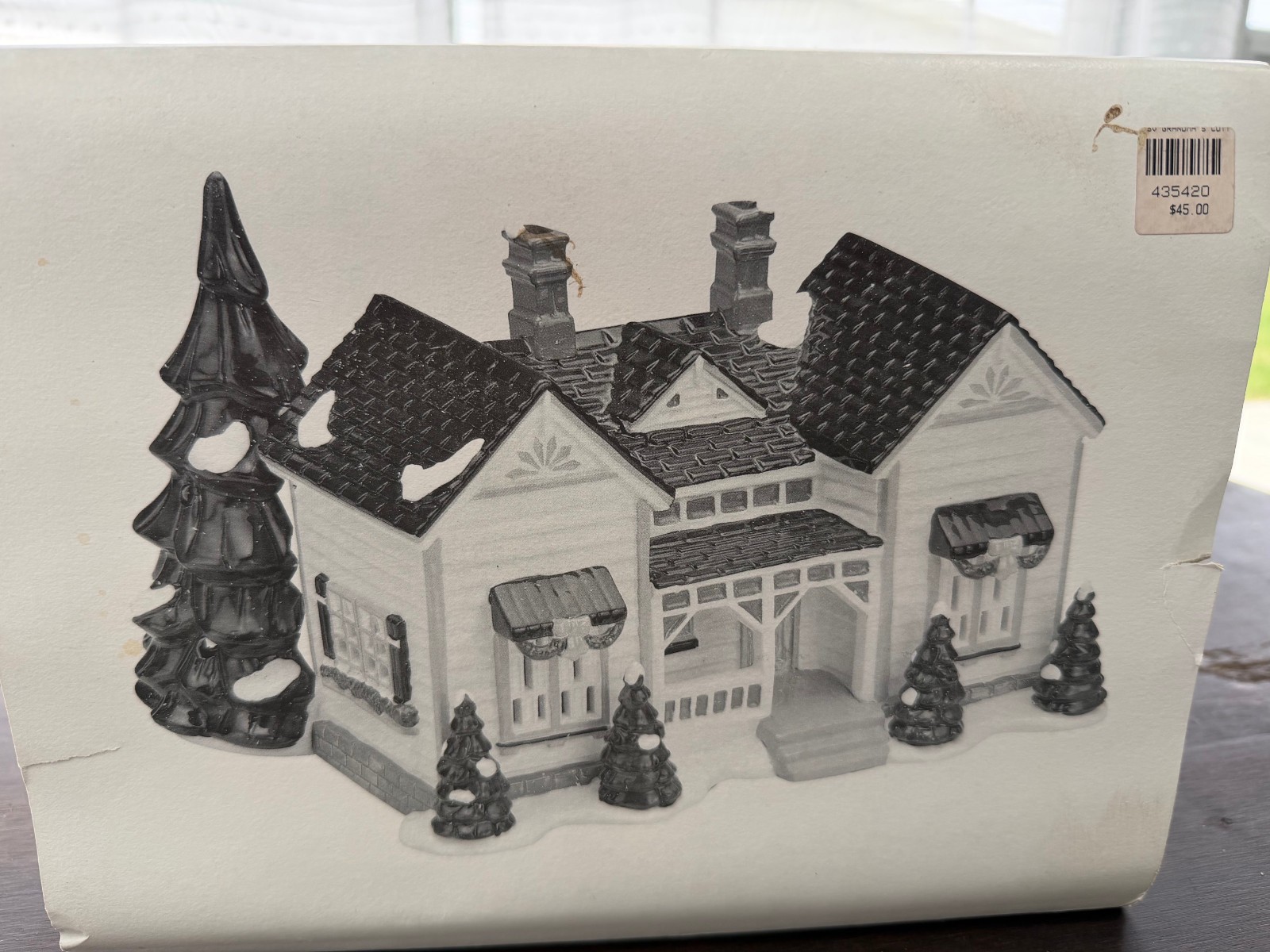 Snow Village Department 56 Grandma’s Cottage