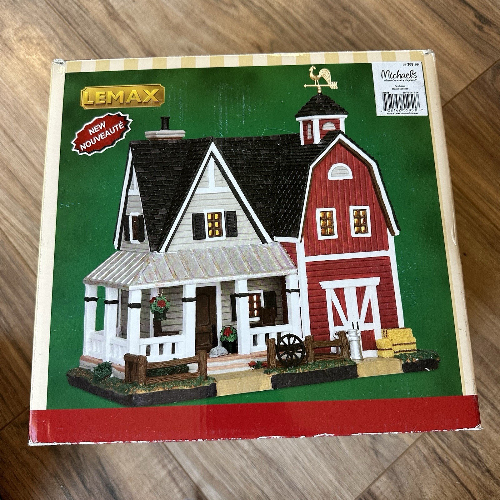 2015 LEMAX # 55951 LIGHTED BUILDING ‘FARMHOUSE’ CHRISTMAS VILLAGE With BOX