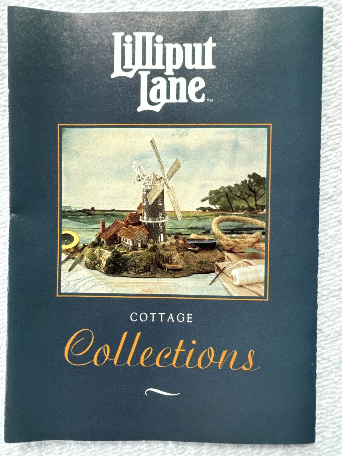 Vintage Lilliput Lane Cottage – Eriskay Croft – with Deed with ORIGINAL BOX!!!