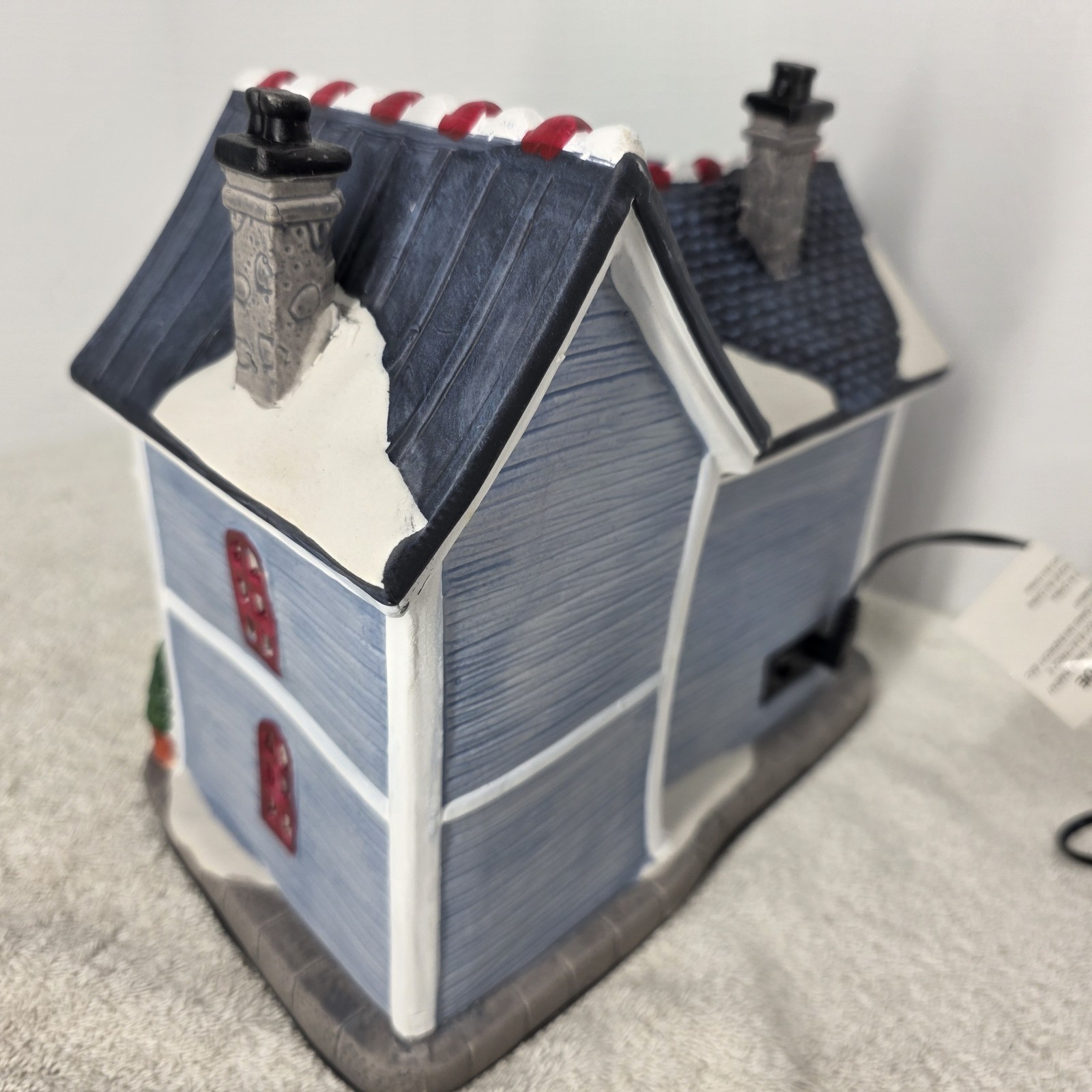 Carole Towne Devon’s Bakery Christmas Village Building With Interior Scene