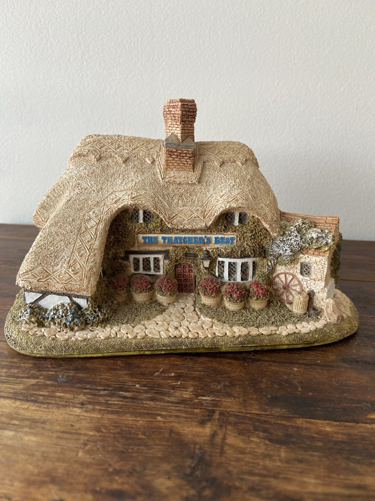 Lilliput Lane Thatchers Rest Vintage Handmade Hand Painted Miniature Cottage