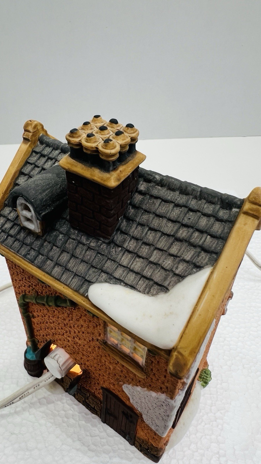 Dept 56 Heritage Village Collection “Geo Weeton Watchmaker” 59269 Excellent !