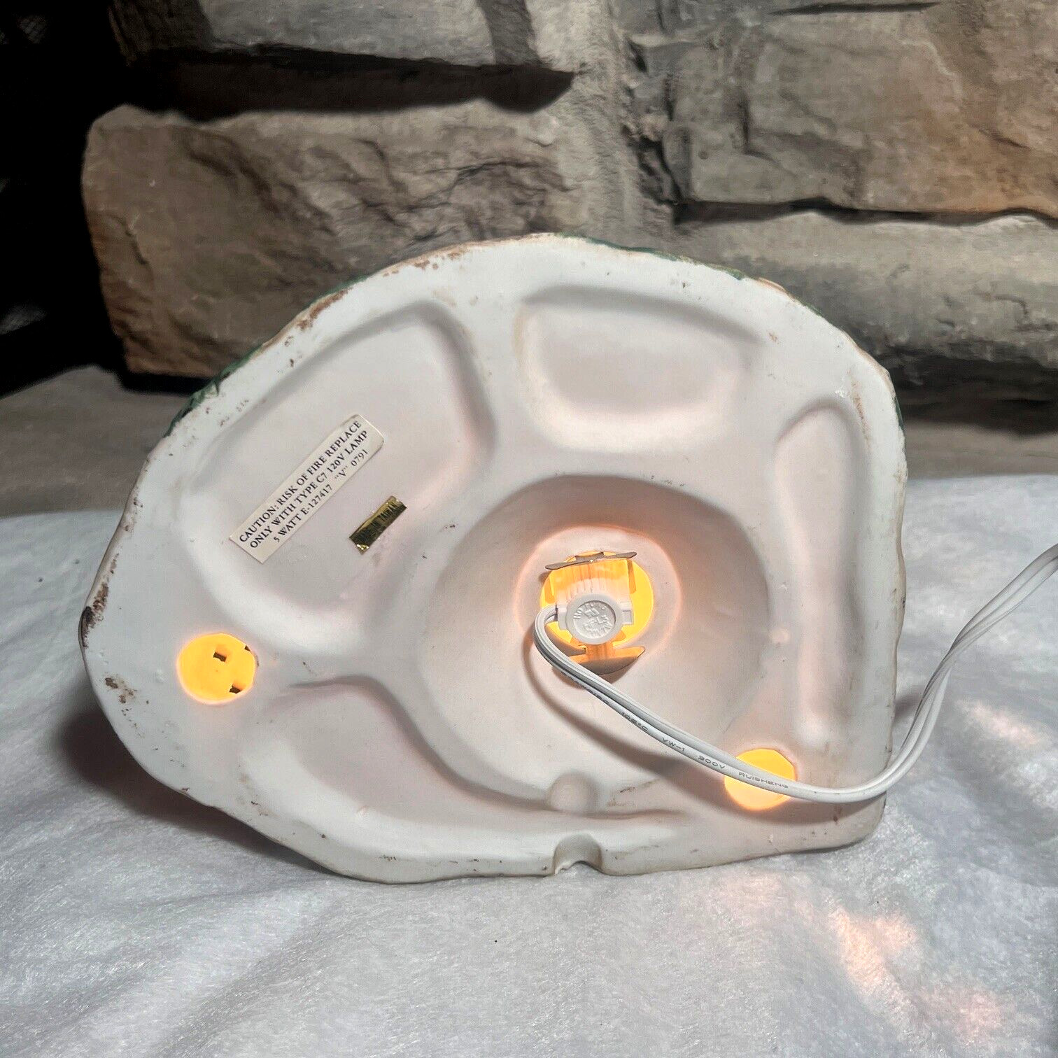 Vtg Caldor Christmas Porcelain Light Up Village Church, Clip In Cord in Box 1991