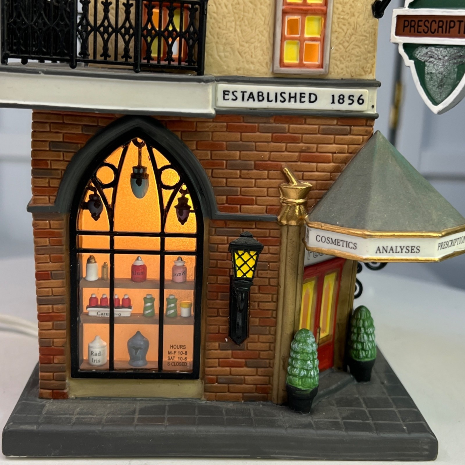 Dept 56 Foster Pharmacy Christmas in the City Lighted Building – 2000 (NO Box)