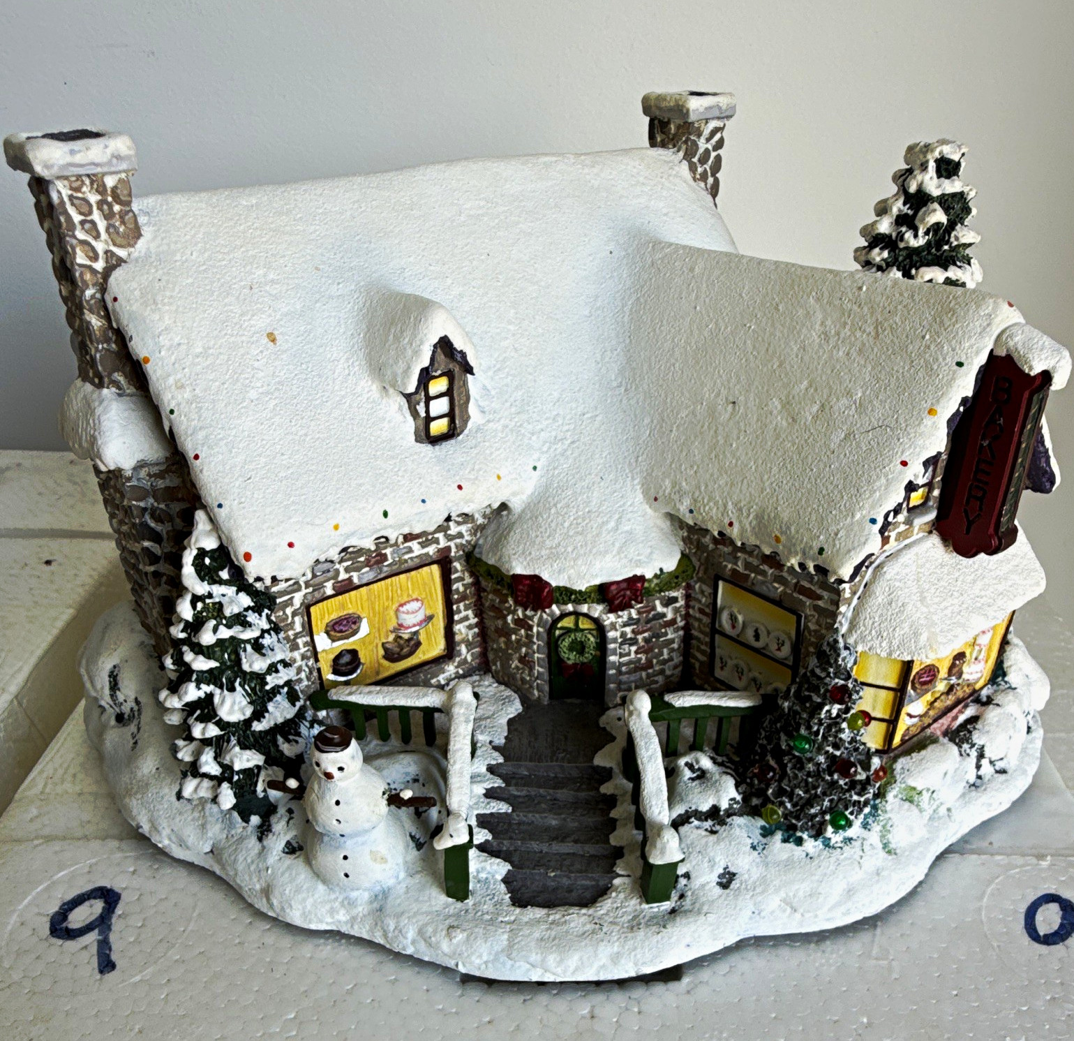 Hawthorne Village Thomas Kinkade Yuletide Bakery Illuminated Signed House