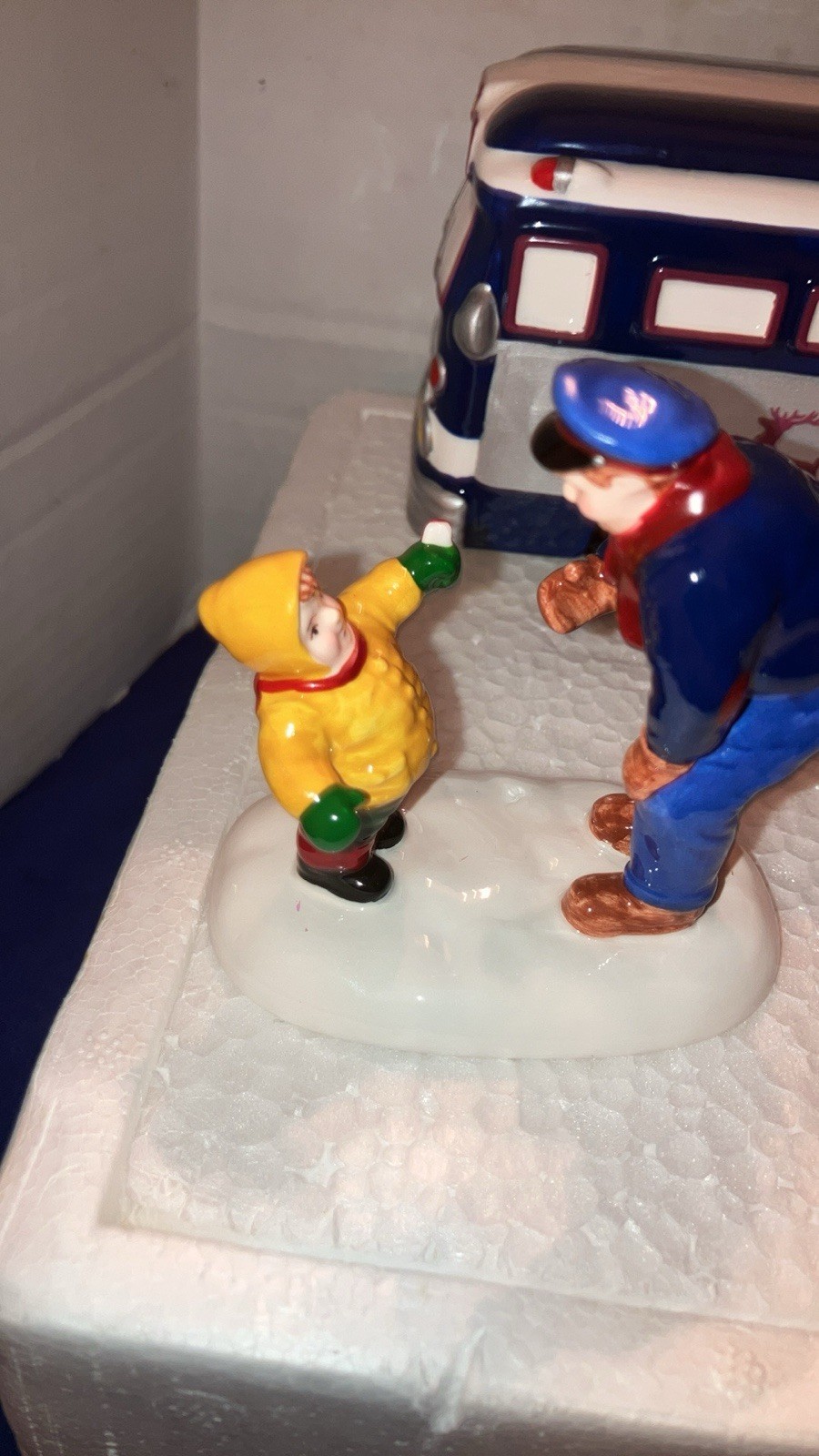 Department 56 Snow Village A Ride on the Reindeer Lines Bus Set of 3 Boxed