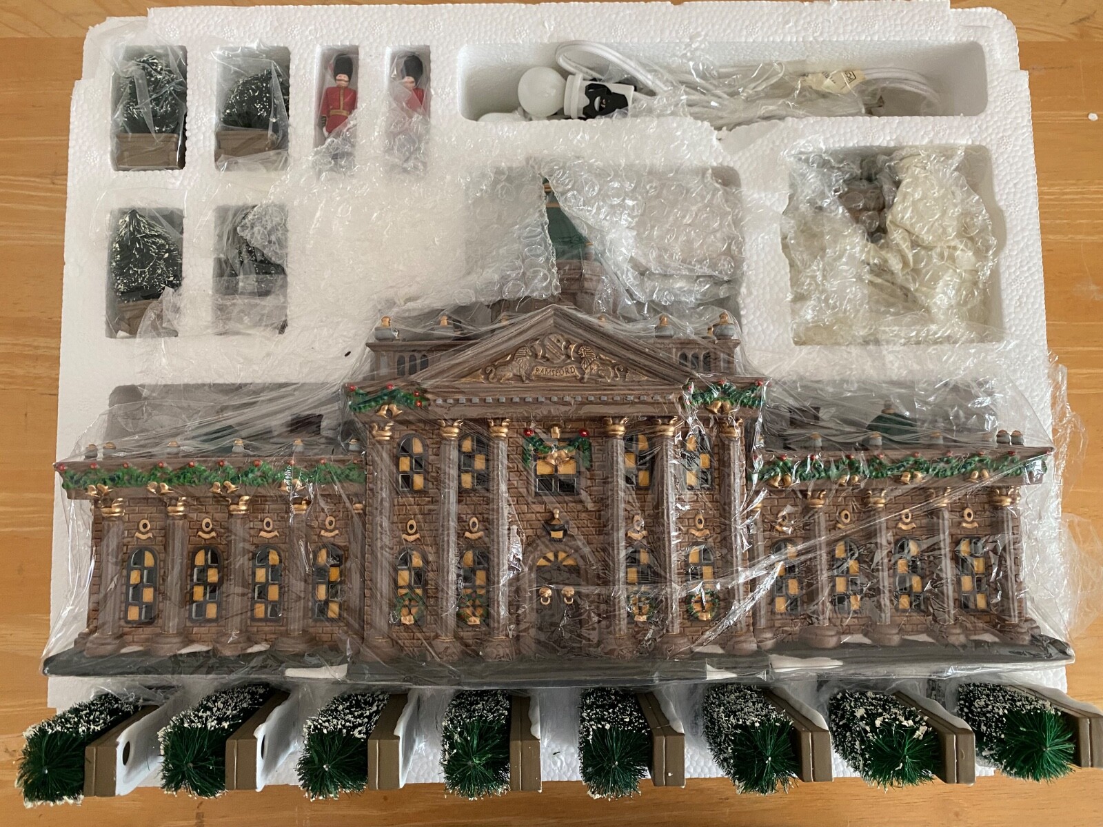 Dept 56 Dickens’ Heritage Village 1996 “Ramsford Palace” 9242 of 27,500 Sets
