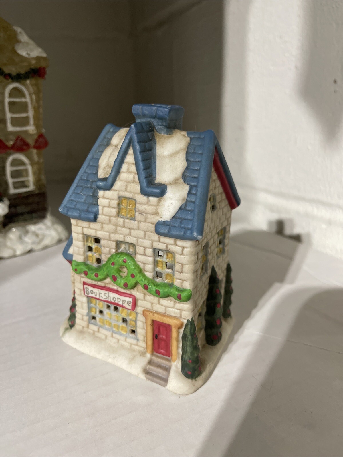 VTG Tea Light Boot Shop. Perfect For Christmas Or Anytime! Lovely!