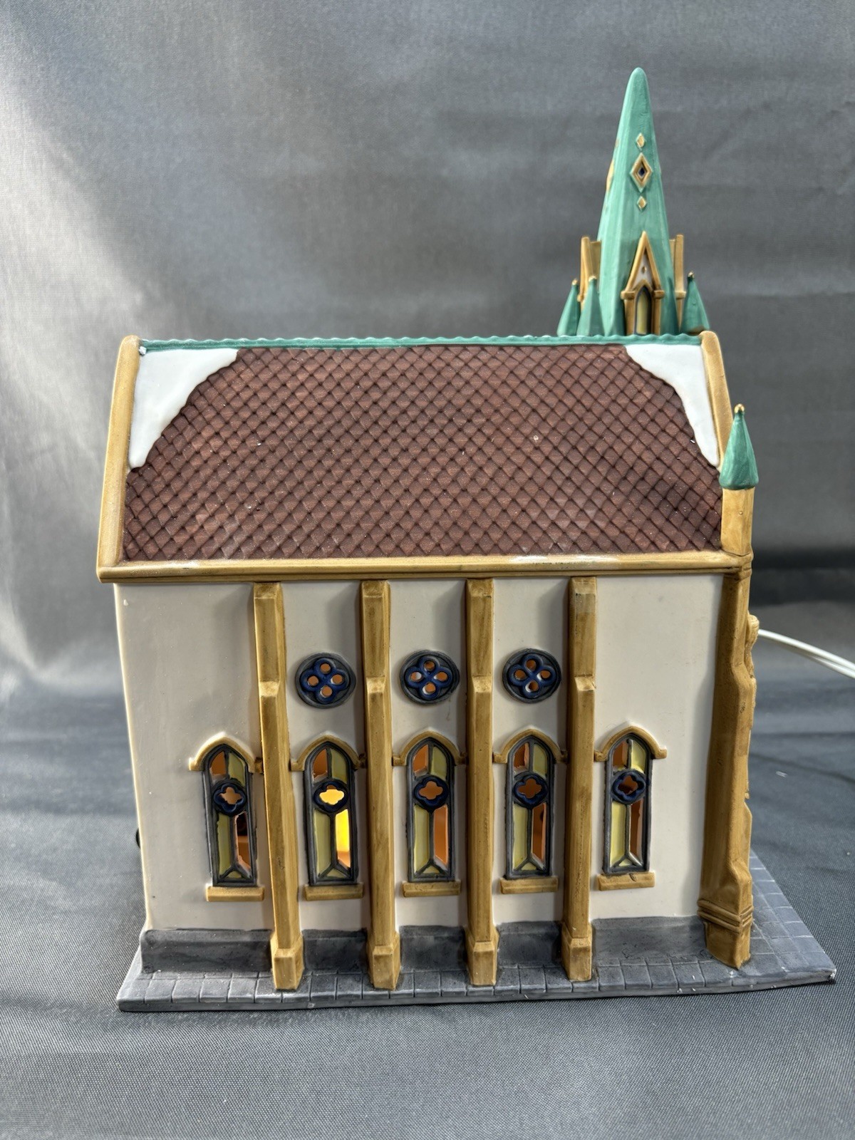 Dept 56 All Saints Corner Church Heritage Village Collection 5542-5 Retired 1990