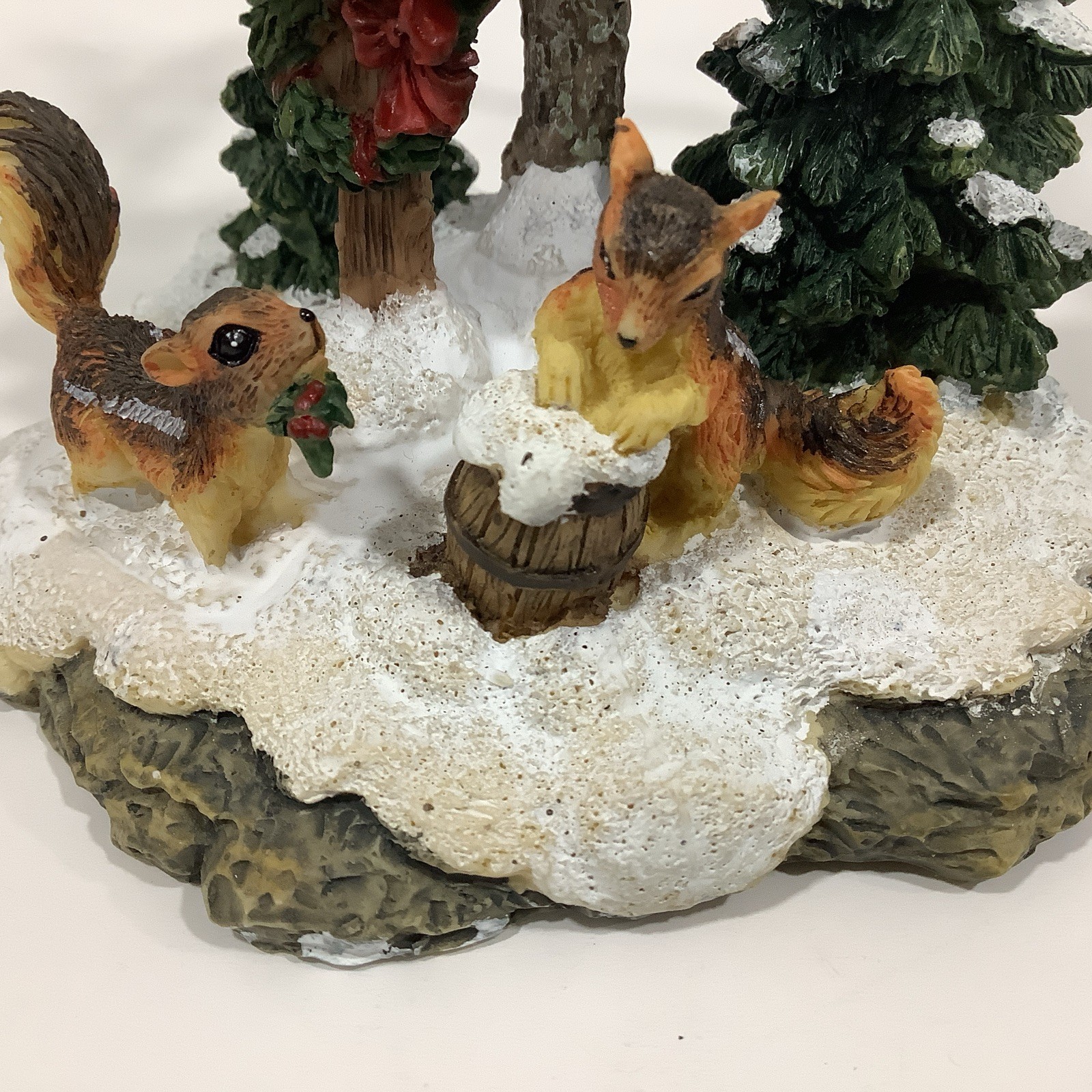 Heartland Valley Village Winter Tree W/Cardinals #9831645 10” Accessory Resin