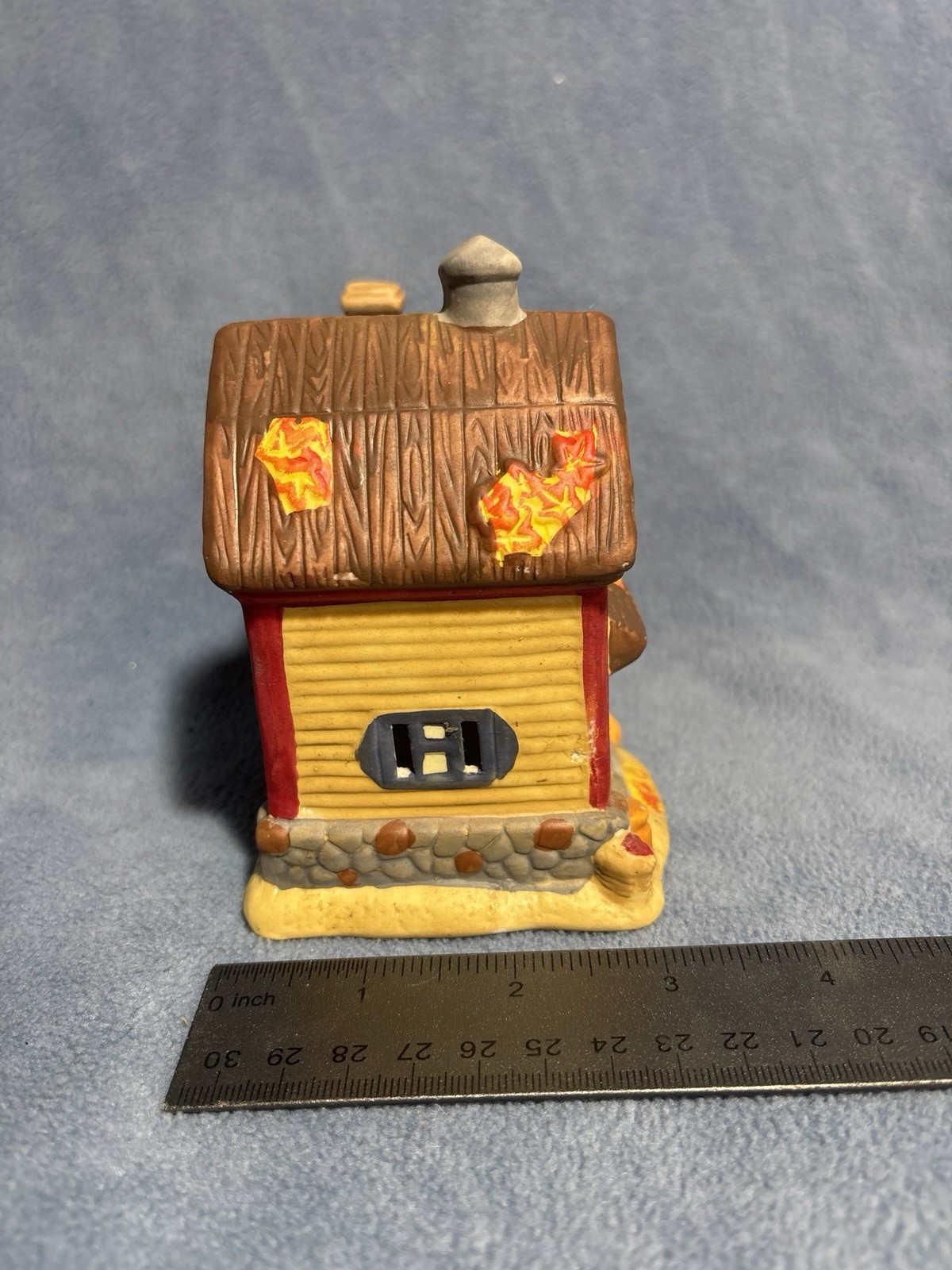 Ceramic Village Farmers Market House Figurine, Painted Country 3D Effect Small