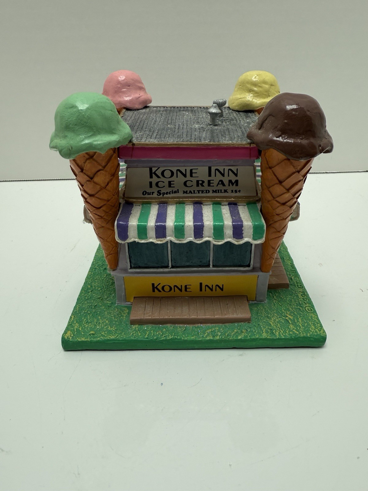Vintage Village Lefton Kone Inn Ice Cream Shop – 1994 – EUC Dept 56 Lemax