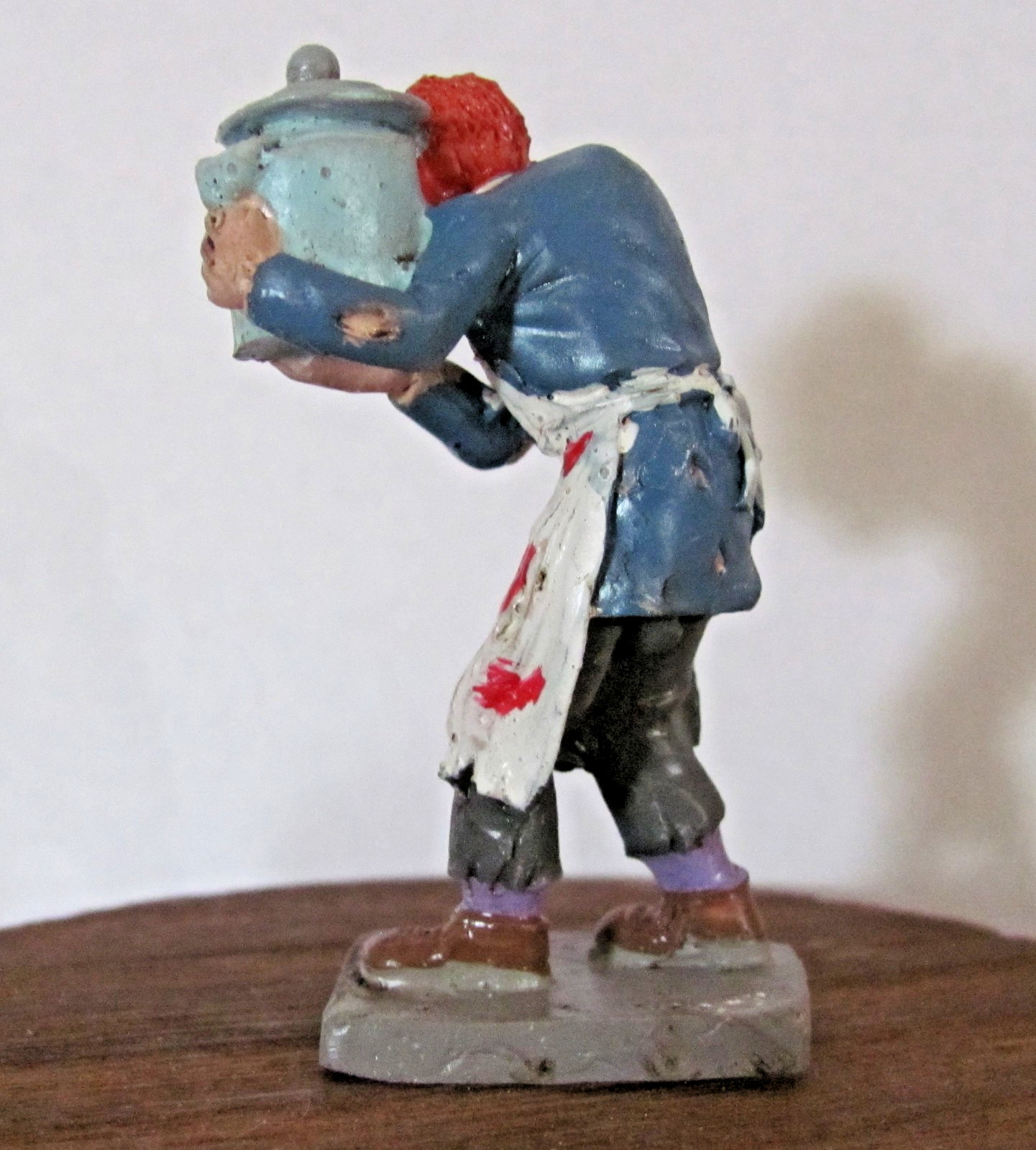 Lemax Spooky Town Figurine – Lab Assistant #22104