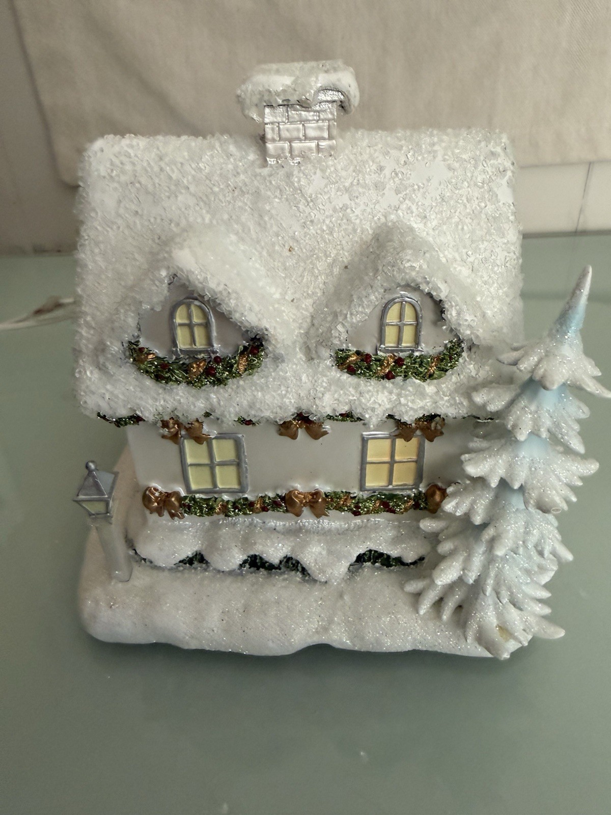 2005 Hawthorne Christmas Snow Angels Holiday Village Reflections Book Store NICE