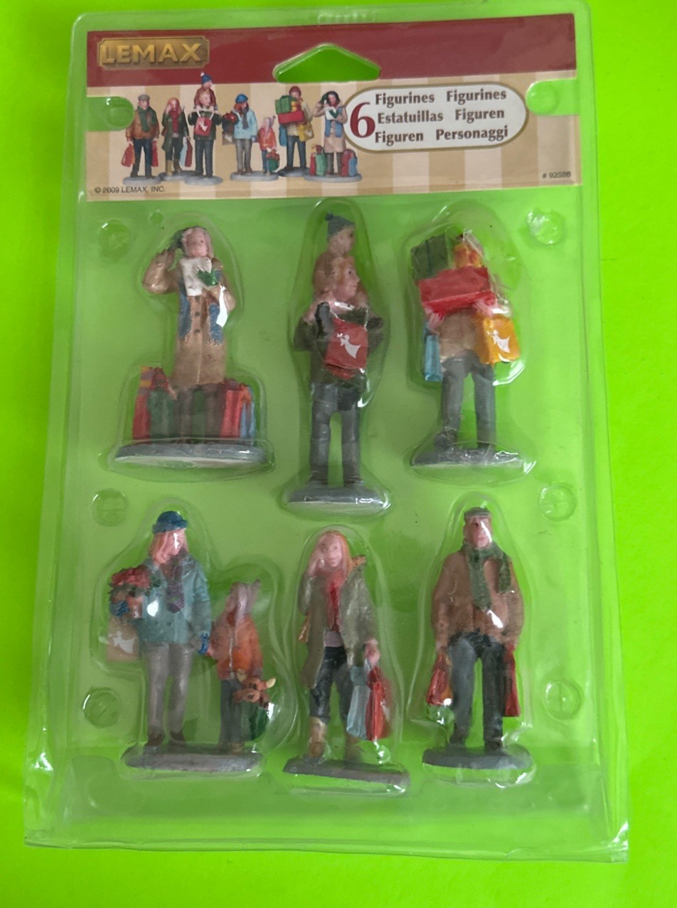 Lemax 6 Figurines Set 2009 #92683 Holiday Shoppers