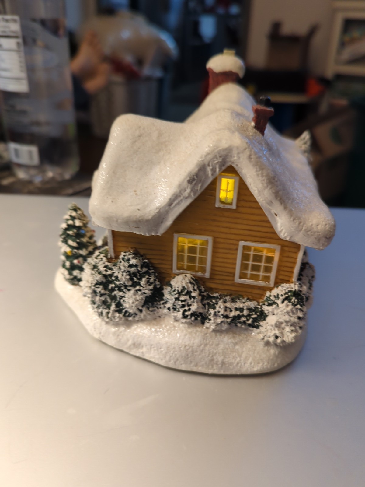 Teleflora Thomas Kinkade Childhood Home Light-Up Christmas House Flickering