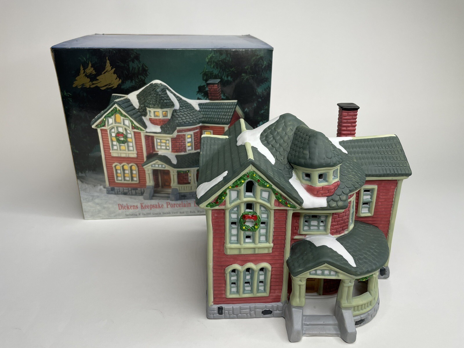Dickens Keepsake 1995 Lighted Christmas Porcelain House