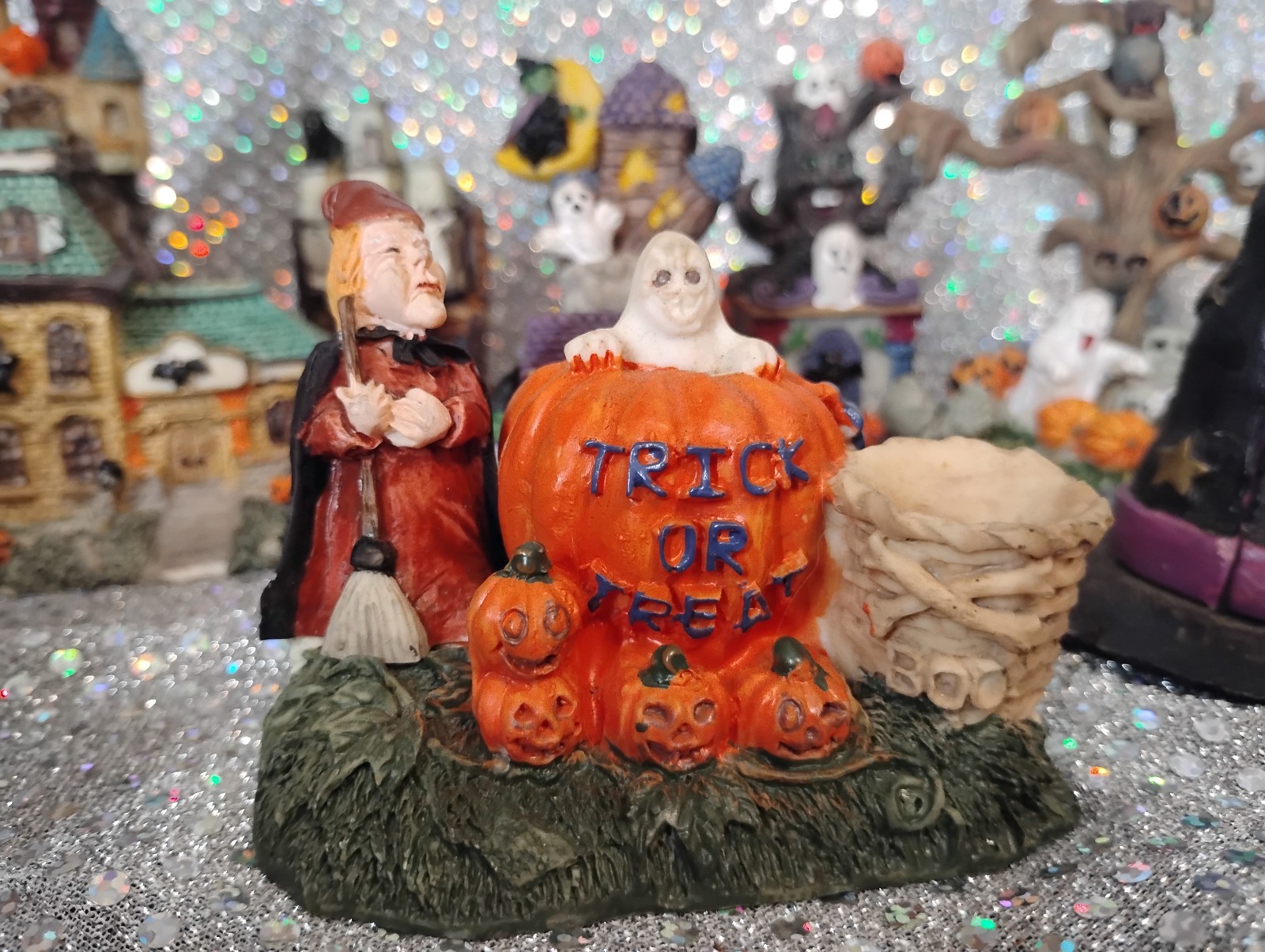 Lot of 13 Assorted Small Halloween Village Figures 1″-3″ – See Pictures