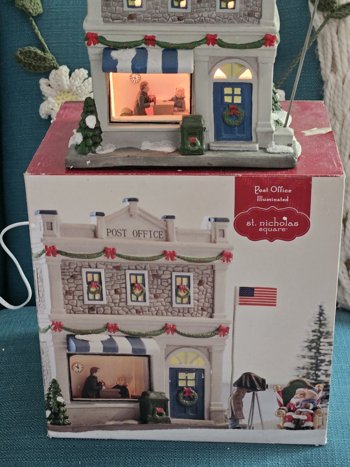 St Nicholas Square Post Office Village Square Illuminated Model in Original Box