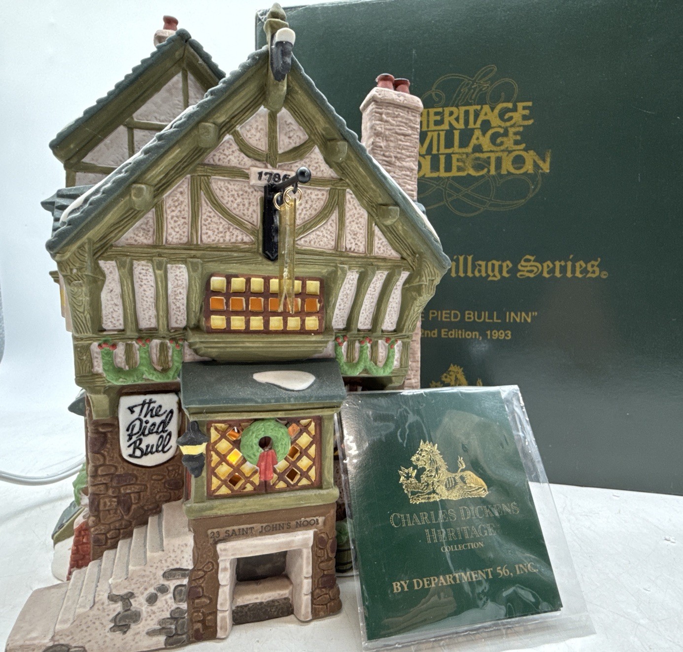 Dept 56 Dickens Village The Pied Bull Inn 1993 Retired Building with Box-Nice!