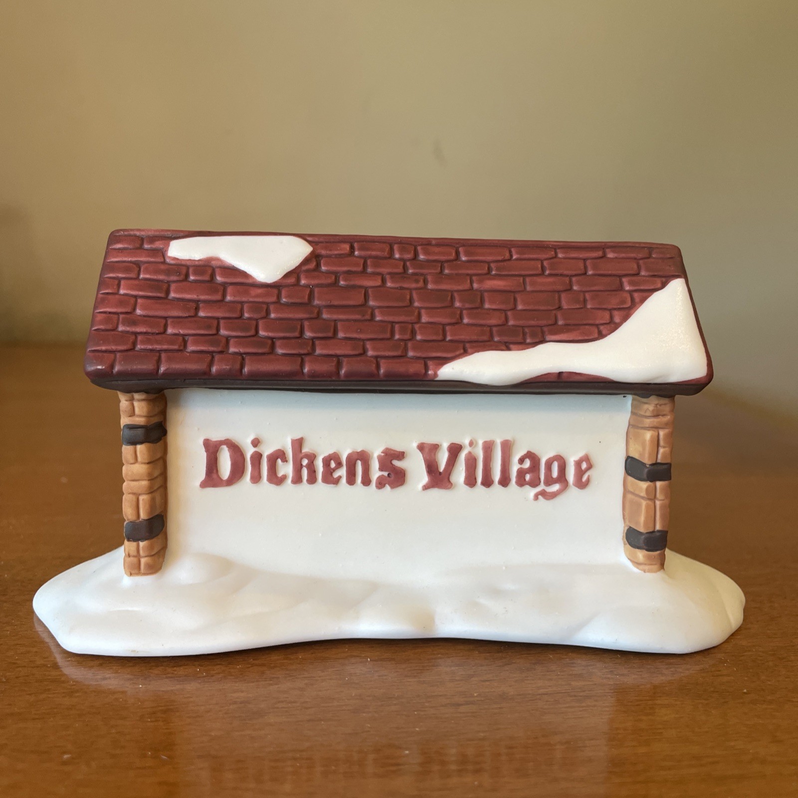 Vintage Dept 56 Dickens Village Sign Heritage Village Taiwan 3” X 5.75” X 2”