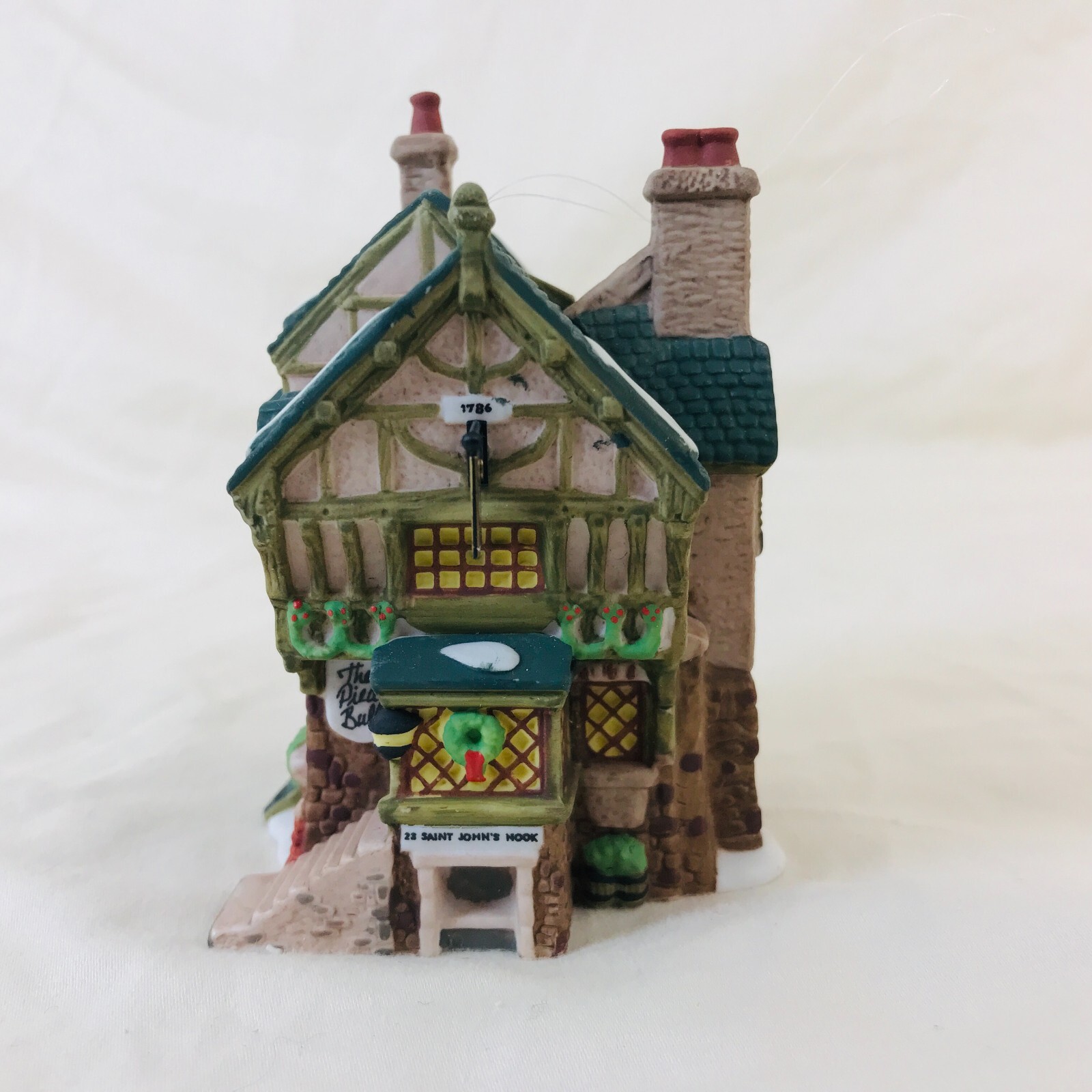 Dept 56 THE PIED BULL INN ORNAMENT Dickens’ Village NIB Christmas Tree Ornament