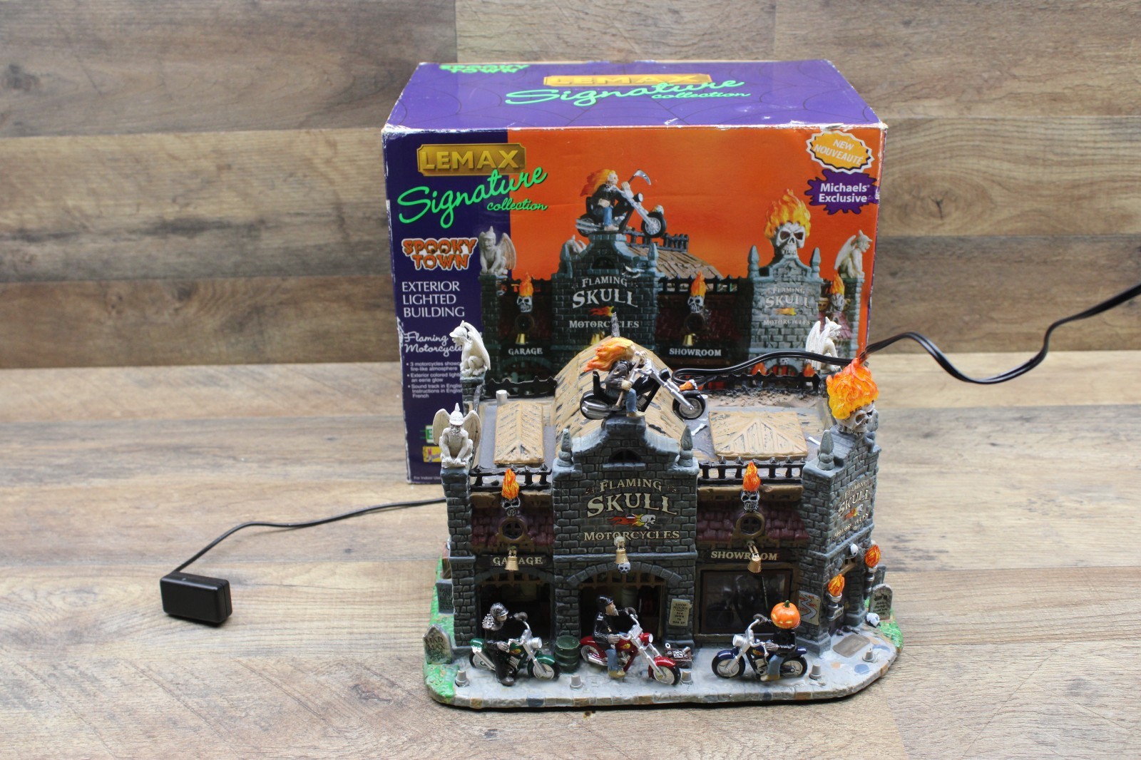 Lemax Spooky Town Signature Collection Flaming Skull Motorcycles 95829 Works