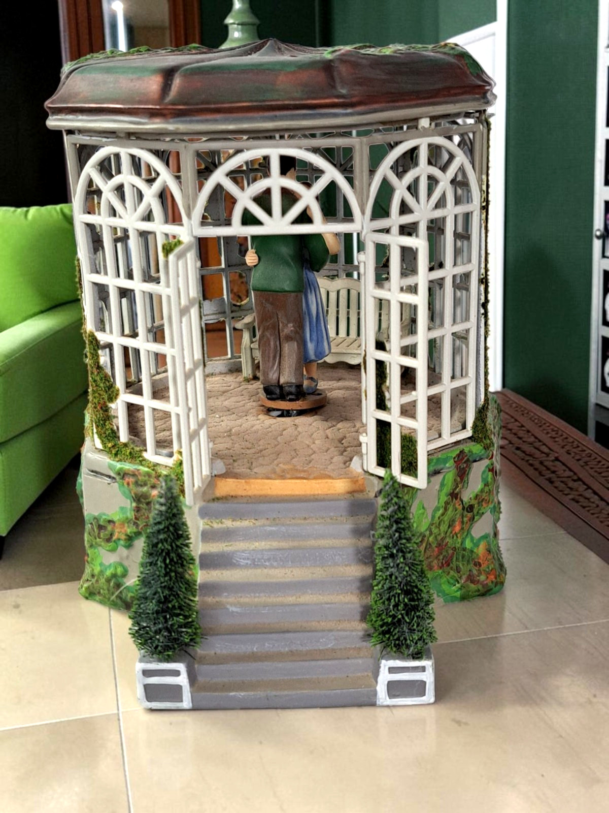 Department 56 – Alpine Village Series – The Sound of Music Gazebo Music Box READ