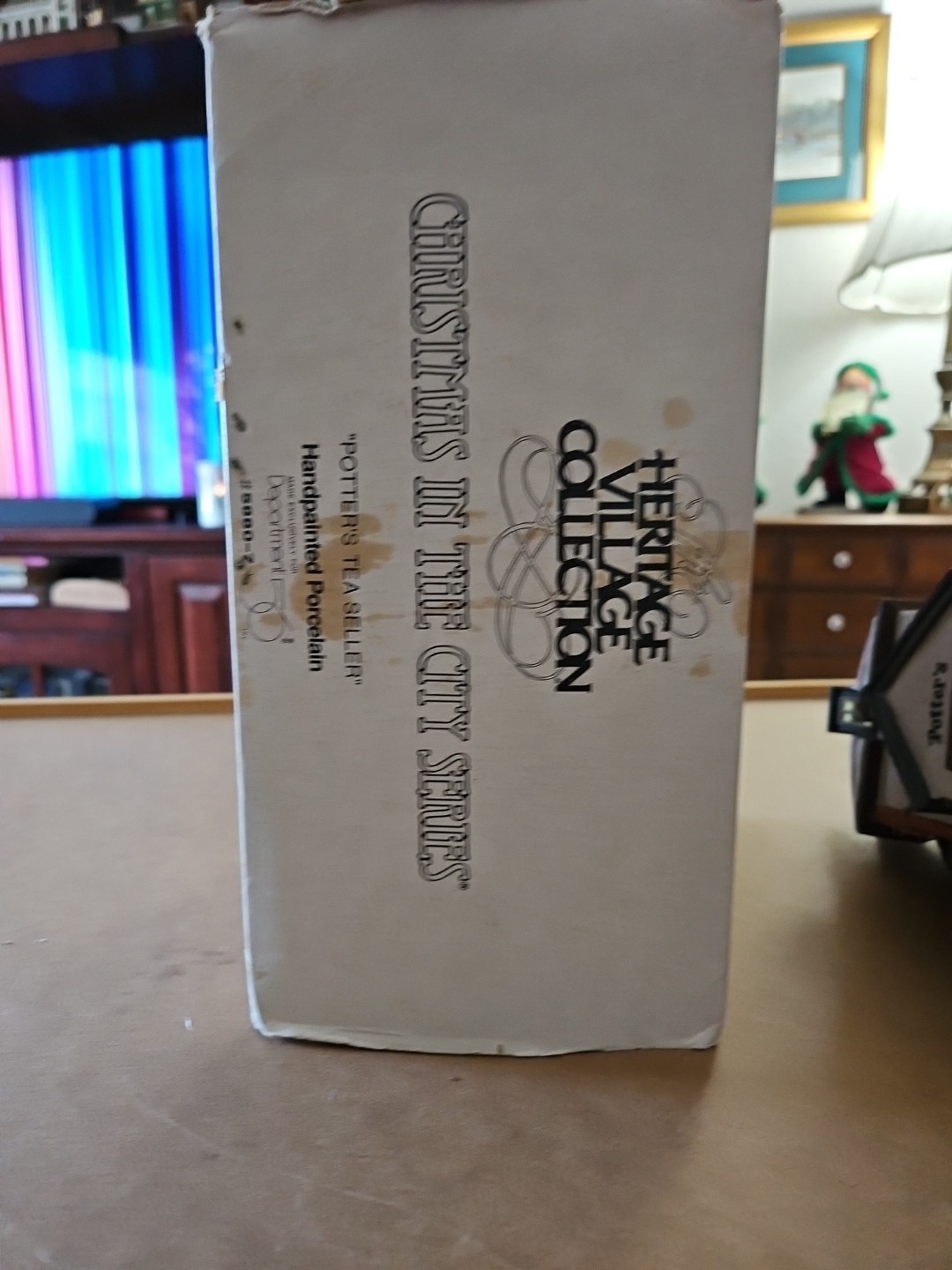 Dept 56 Heritage Village Christmas in The City Series “Potters Tea Seller” 58807