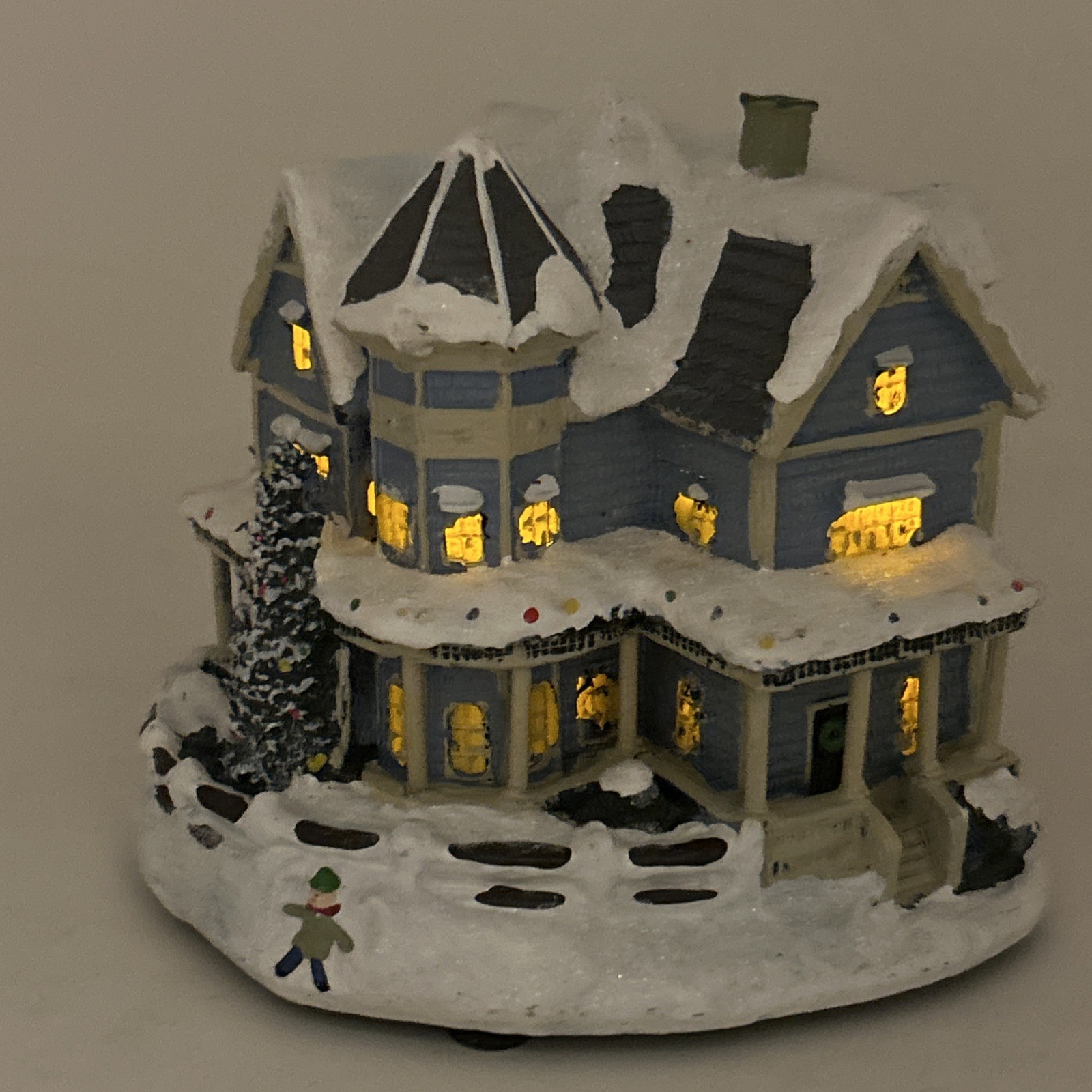 Hawthorne Village Thomas Kinkade Christmas Collection Bed and Breakfast W/Light