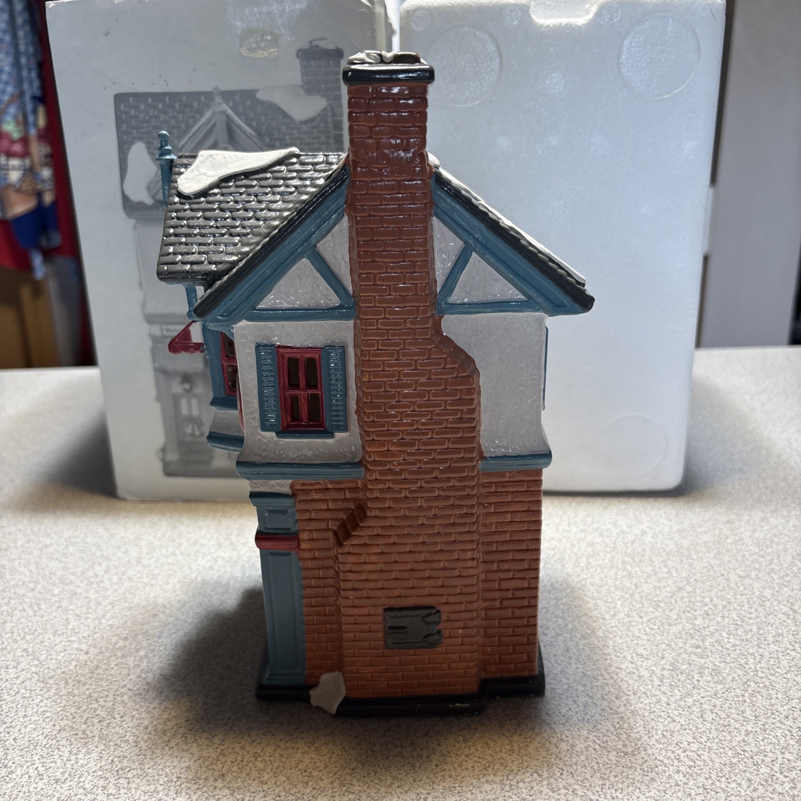 Dept 56 The Original Snow Village Christmas Marvel’s Beauty Salon #54704 Box