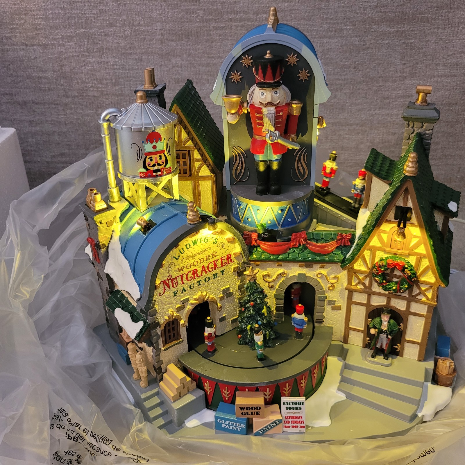 Lemax Ludwig’s Wooden Nutcracker Factory Christmas Lights & Sounds NEW & Tested!