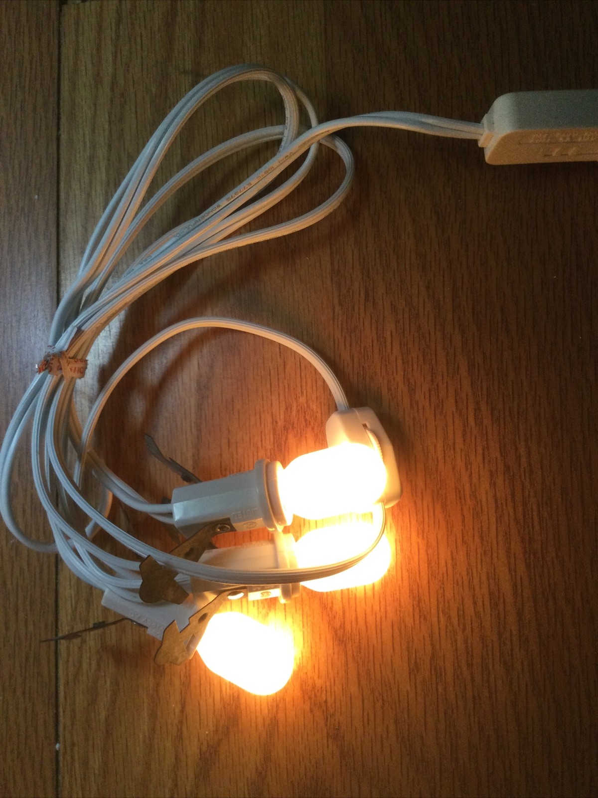 Department 56 Accessory 3-Socket Light Set
