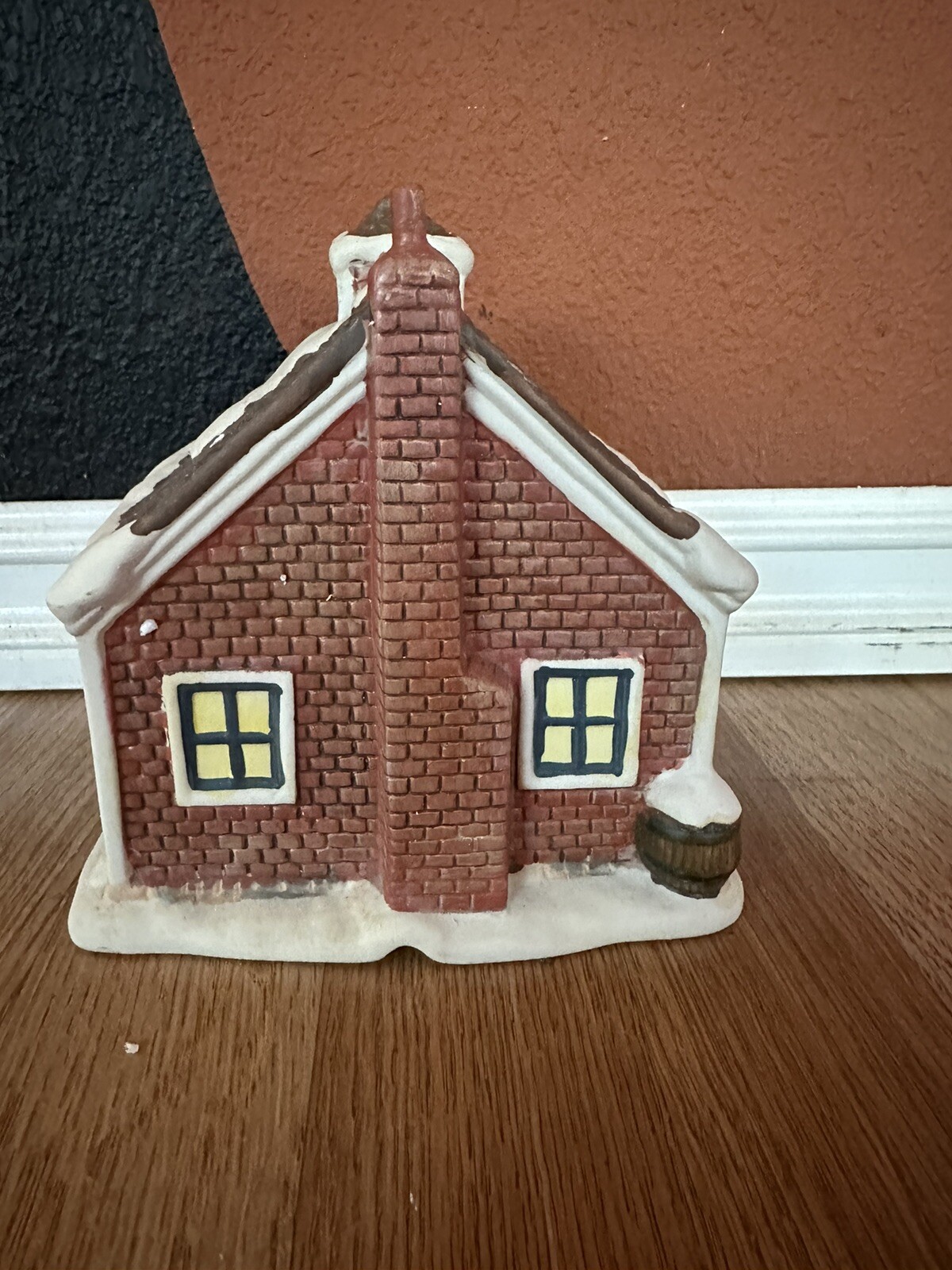 American Greetings Ingleby Lighted Christmas Village School House w/ Box